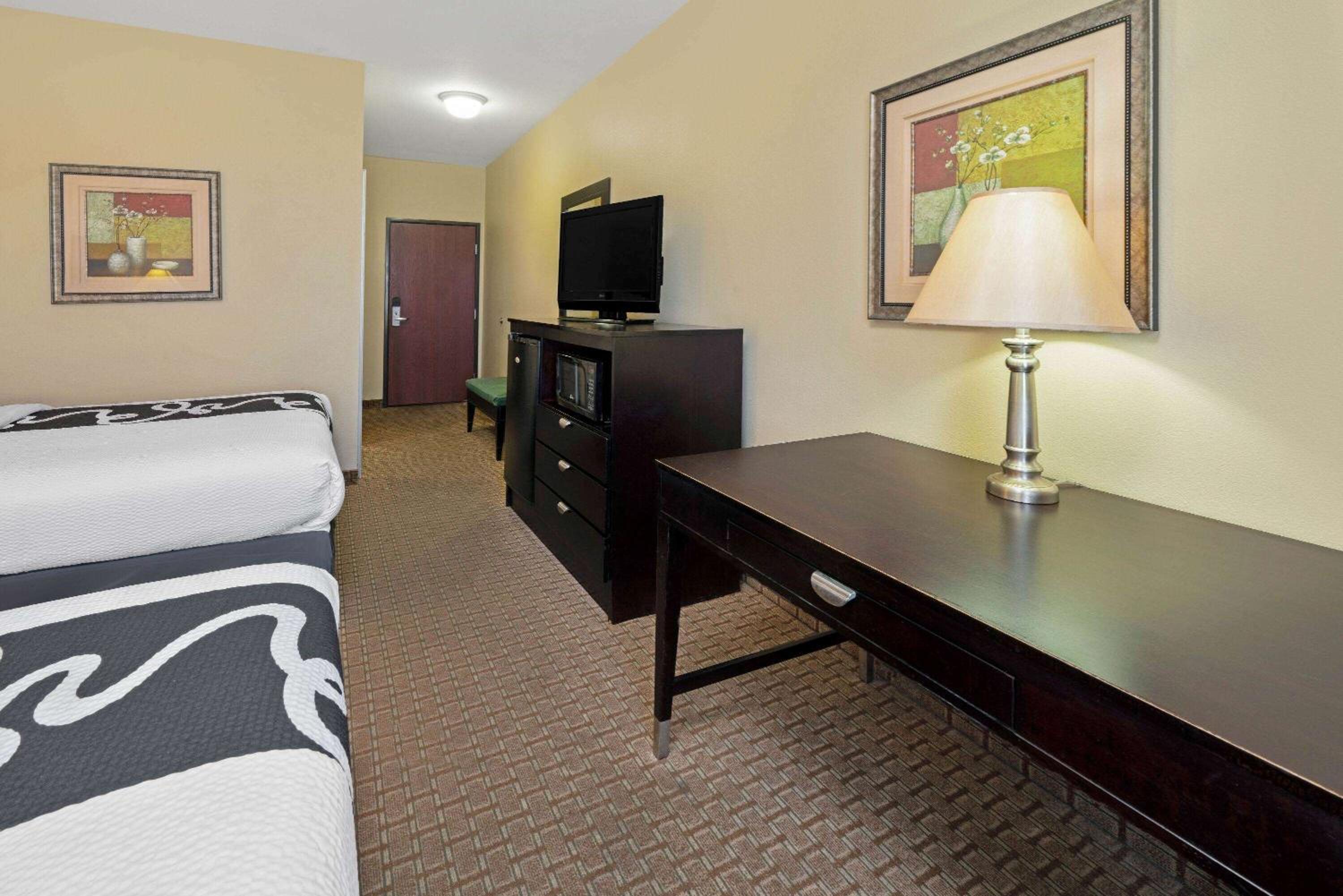 Morgan City Vacations - La Quinta by Wyndham Morgan City - Property Image 28