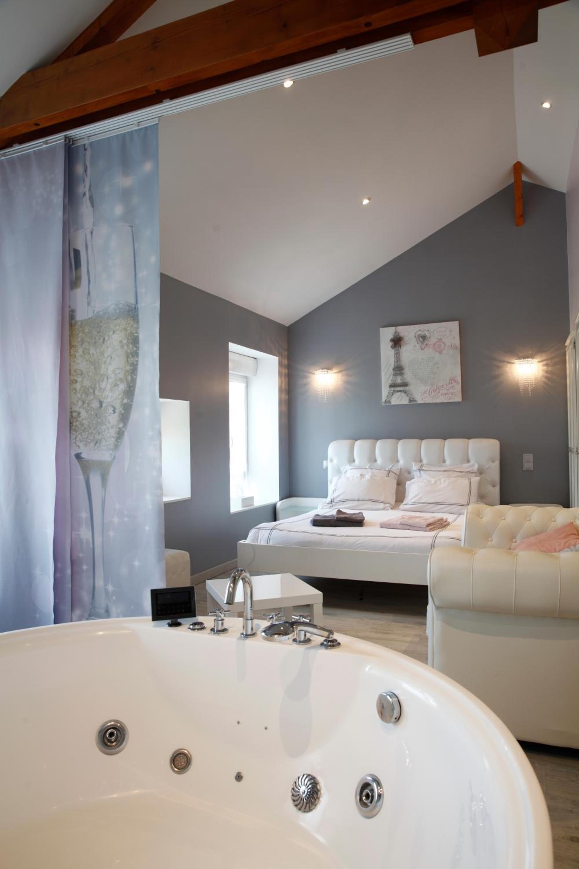 Chambre d'Hotes de la Loge view 5