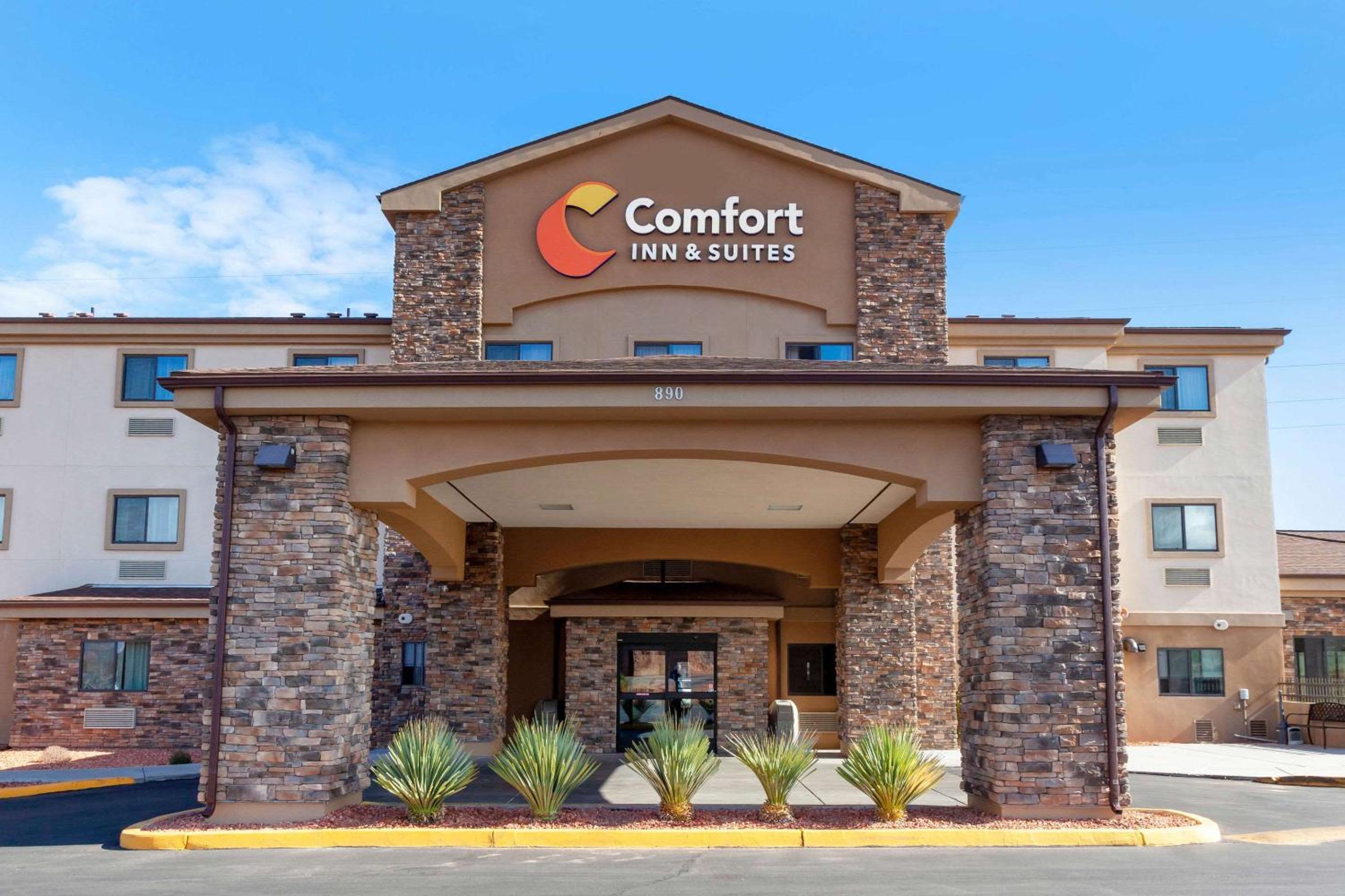 Page Vacations - Comfort Inn  Suites Page at Lake Powell - Property Image 2