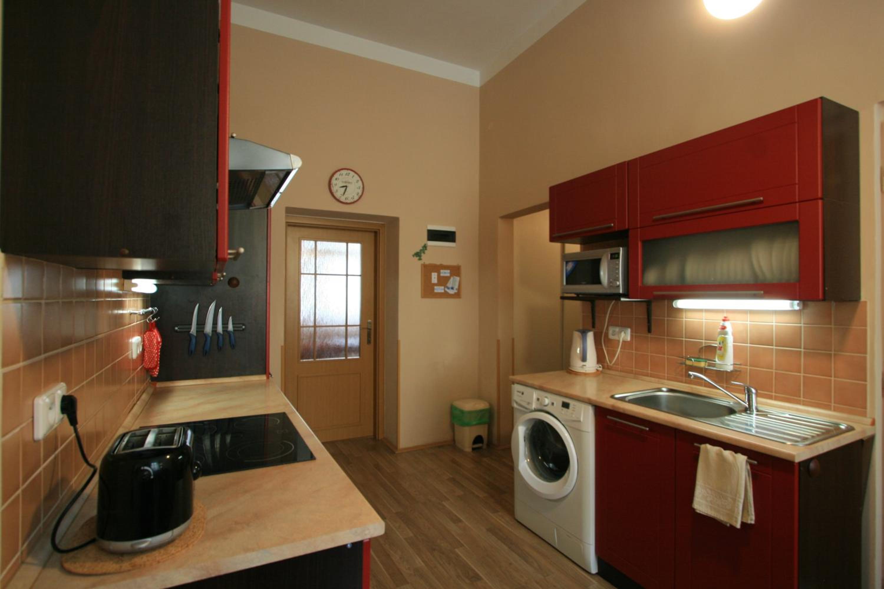 Photo 8