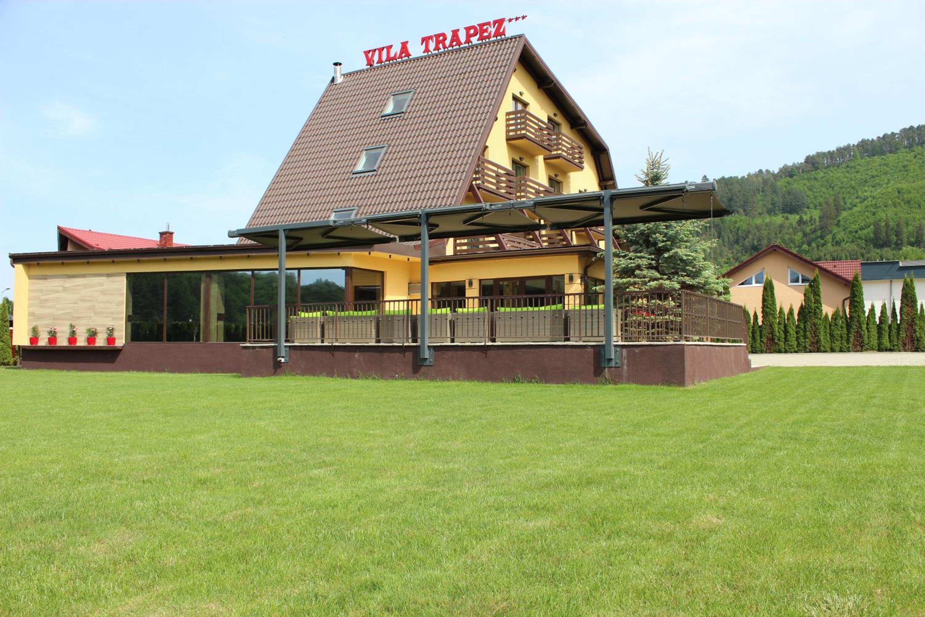 Vila Trapez view 2