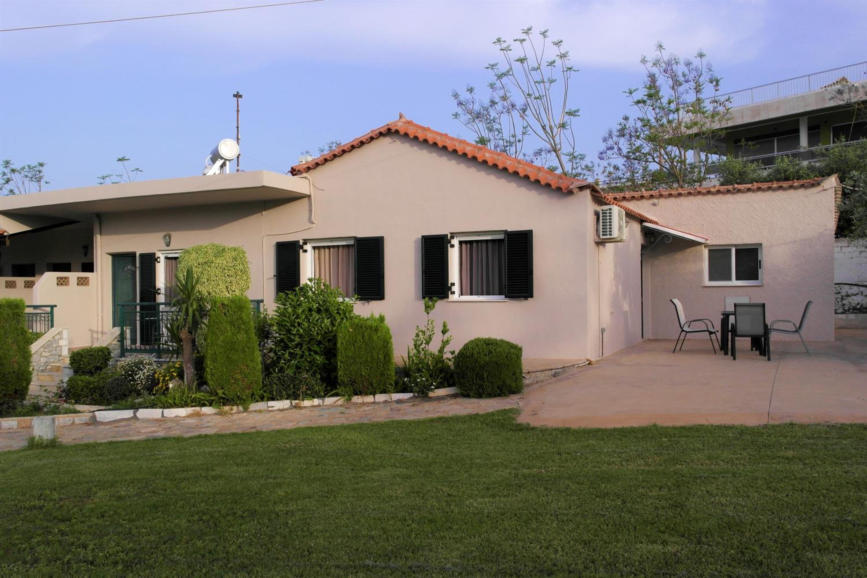 Voulas Apartments view 4