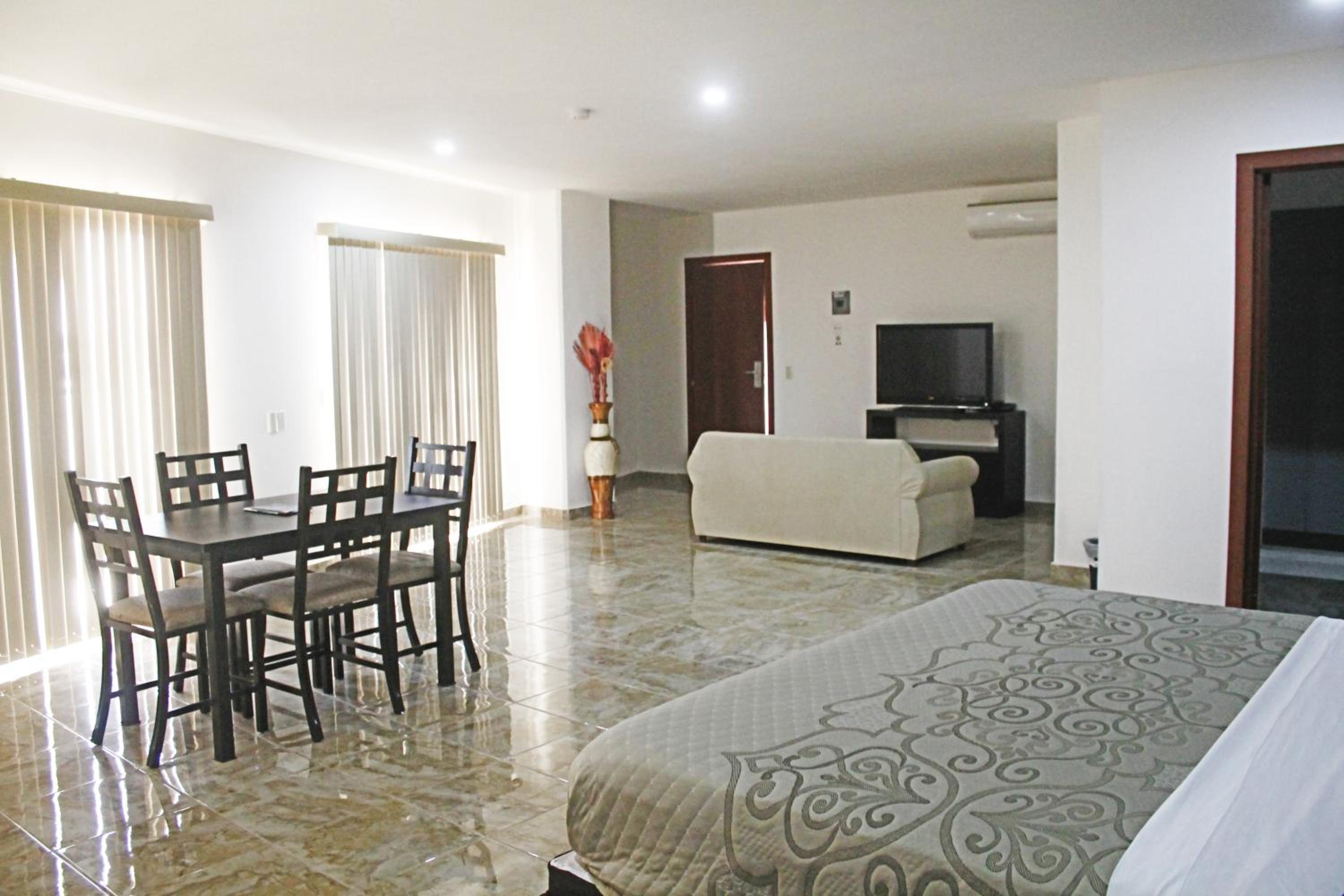 BB INN - Property Image 21