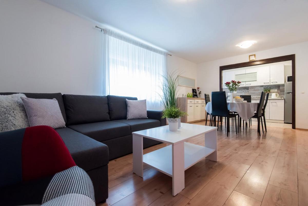 Apartment Luka Arbanasi view 4