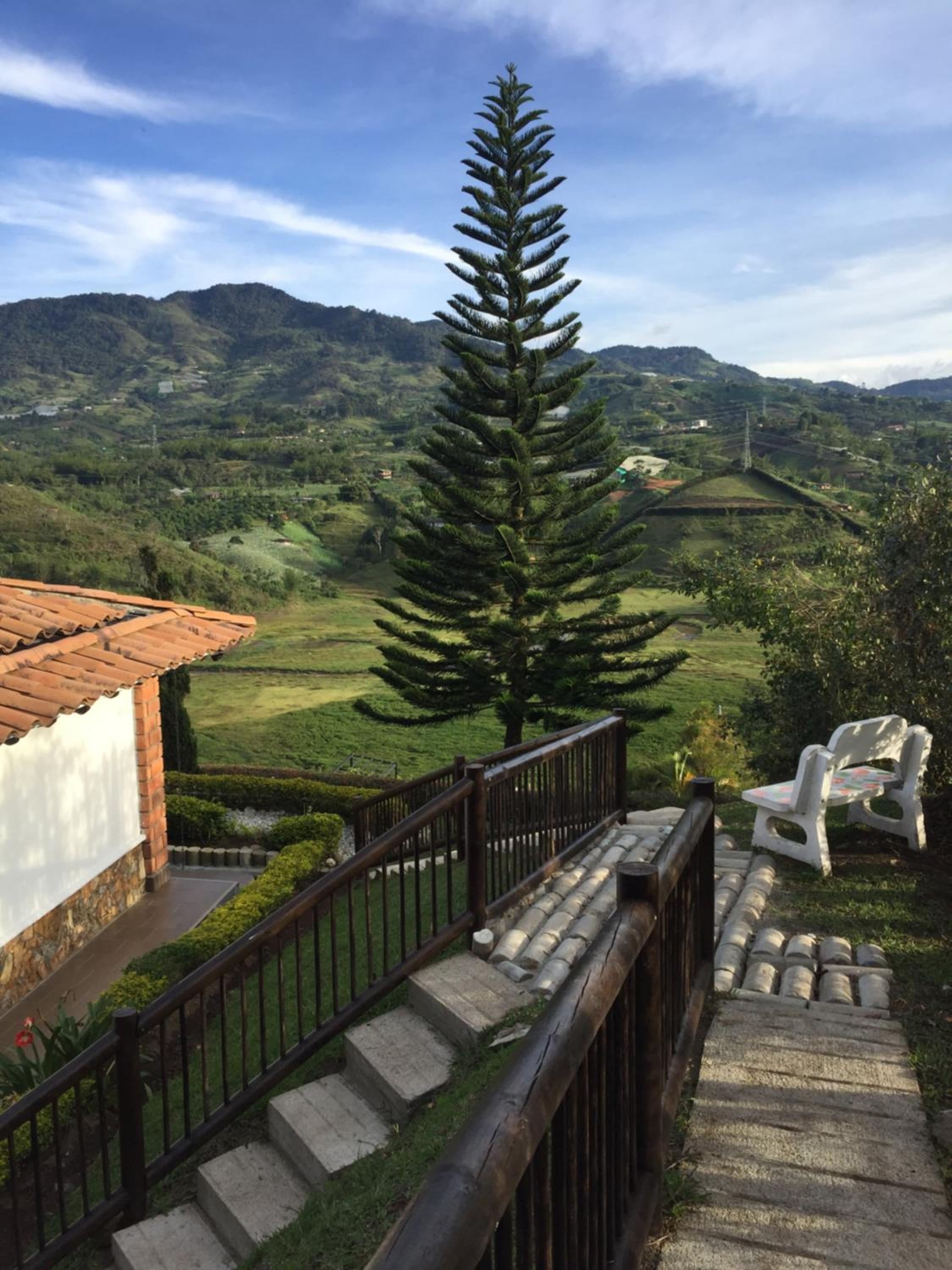 CASA CAMPESTRE MONTECARLO Guatapé- desayuno a pareja