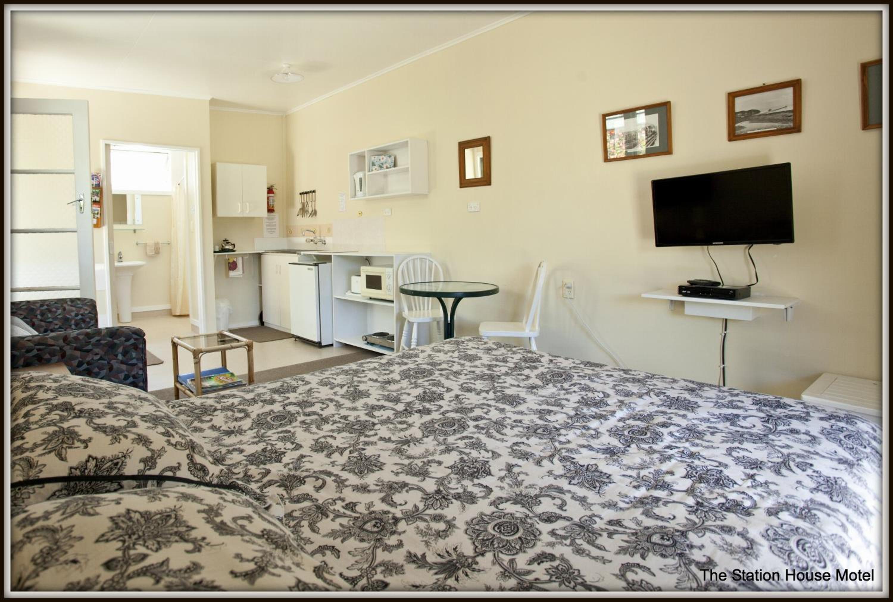 The Station House Motel view 3