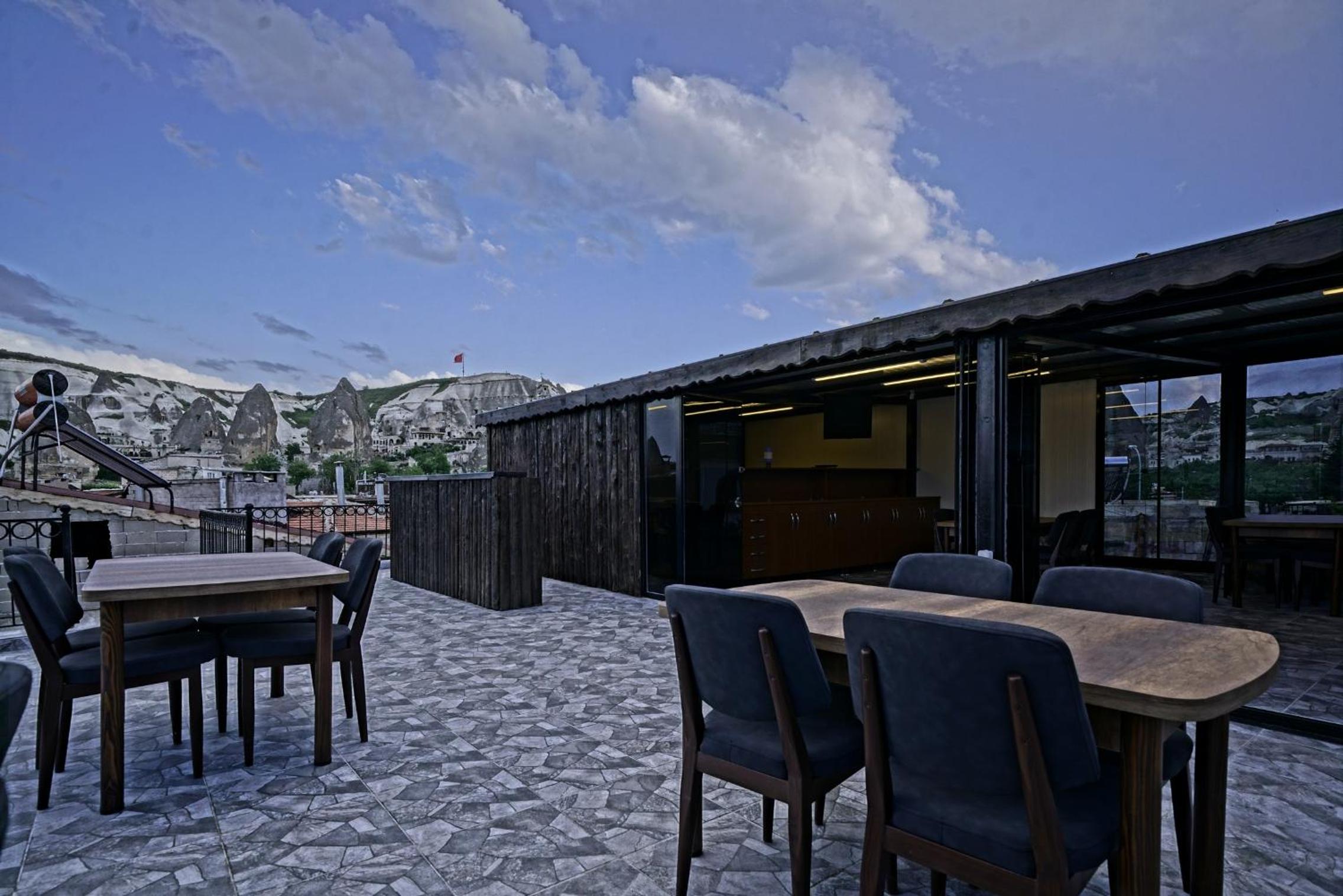 Epoch Stone House - Image 32