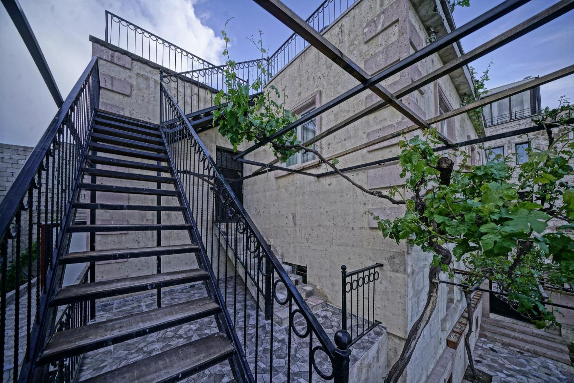 Epoch Stone House - Image 50