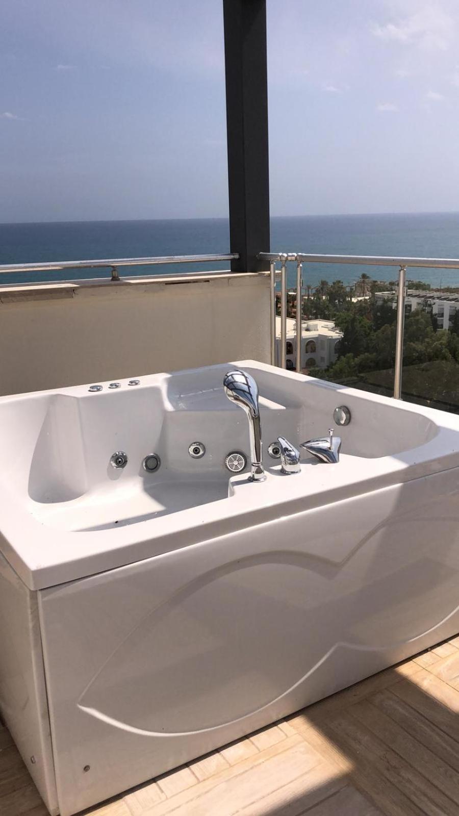 Lara Park Suites