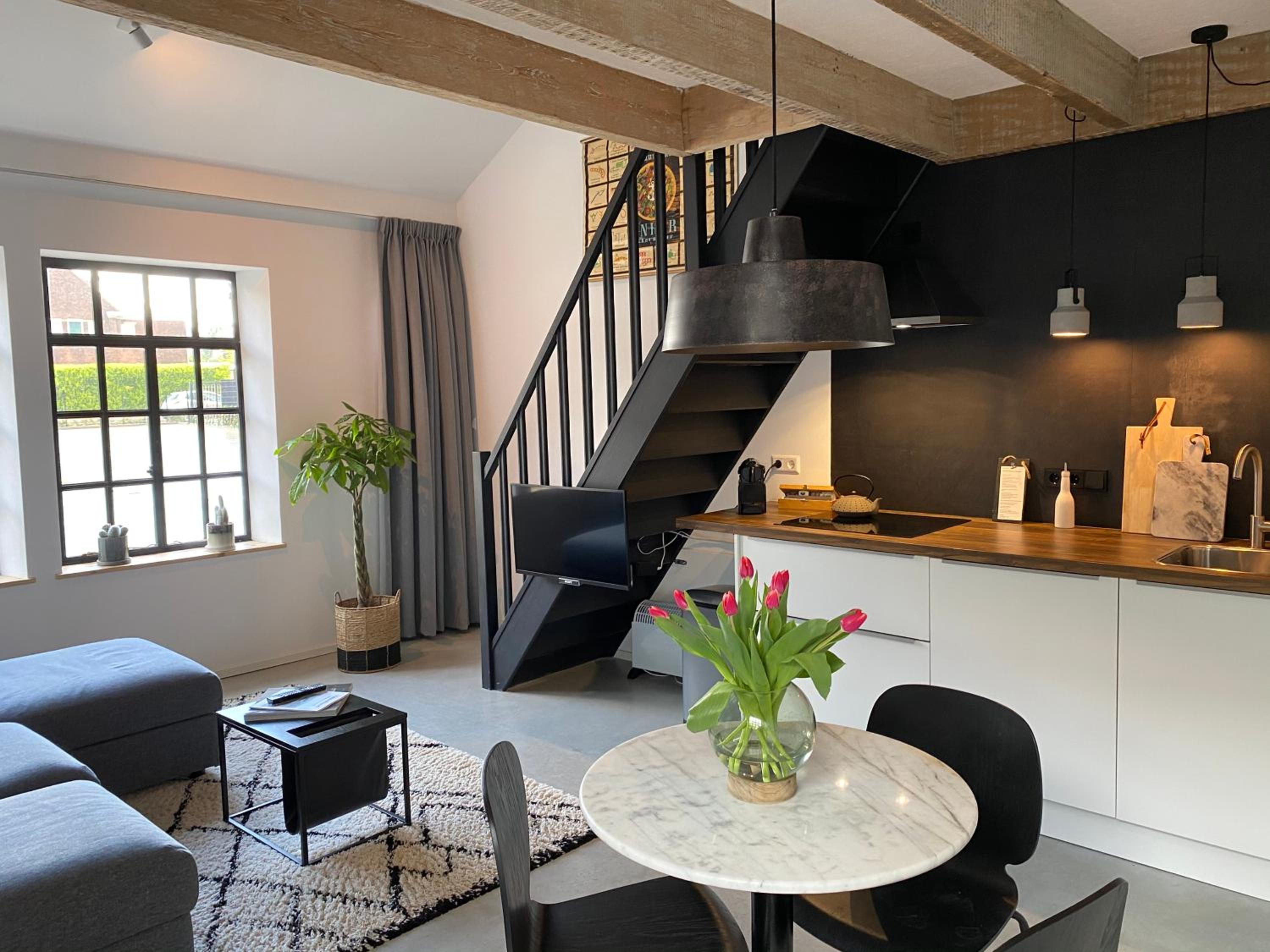 Appartement de Lerarenkamer in de Oude School view 4