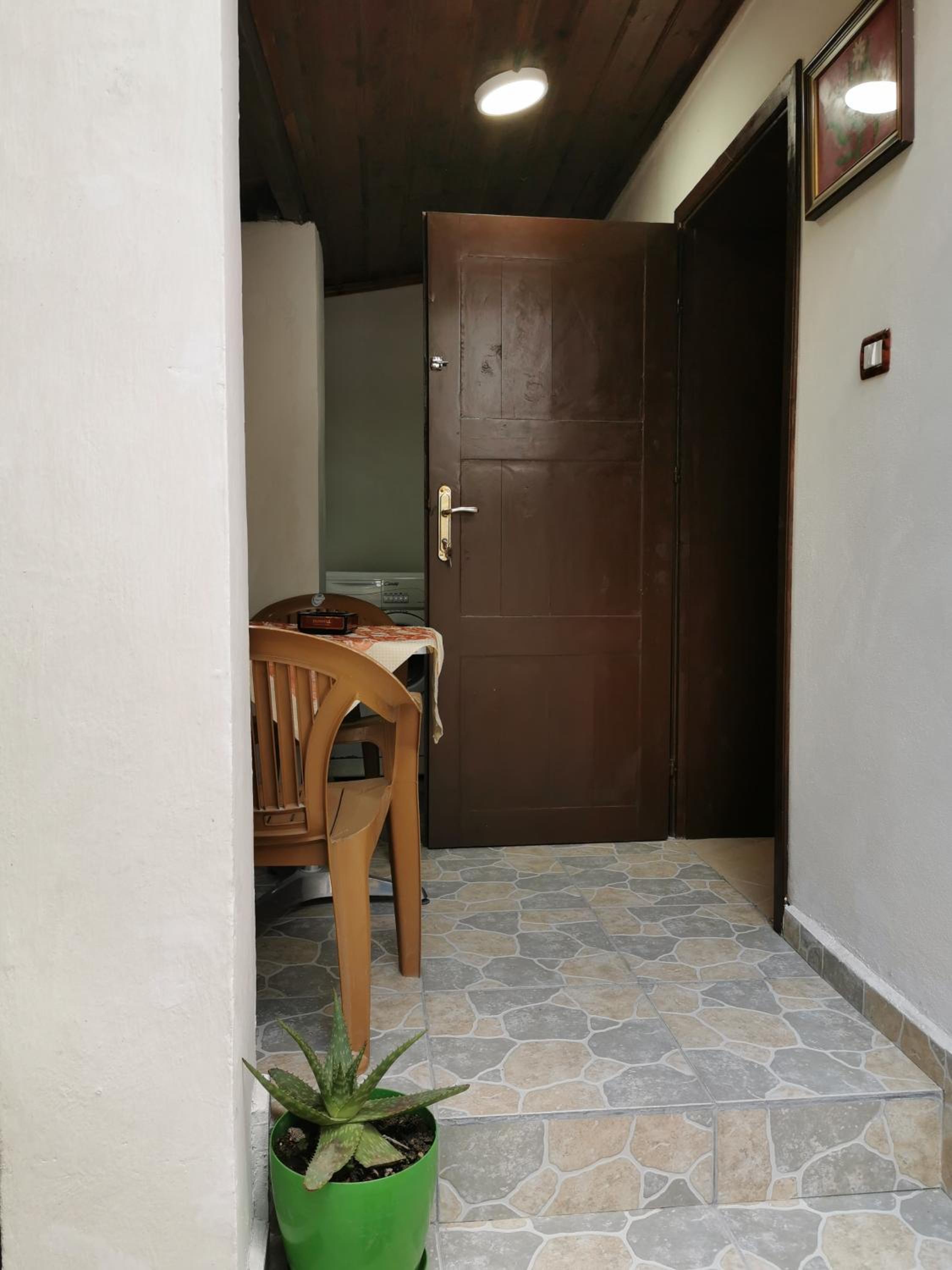 Tomor Shehu Guest House