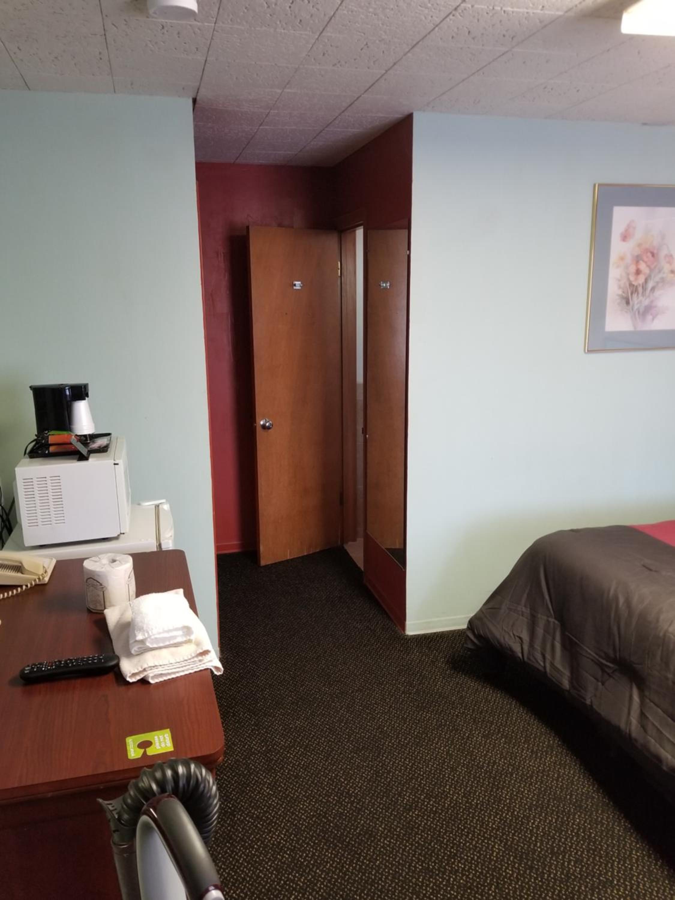 Albany Vacations - Valley Inn - Lebanon Oregon - Property Image 3