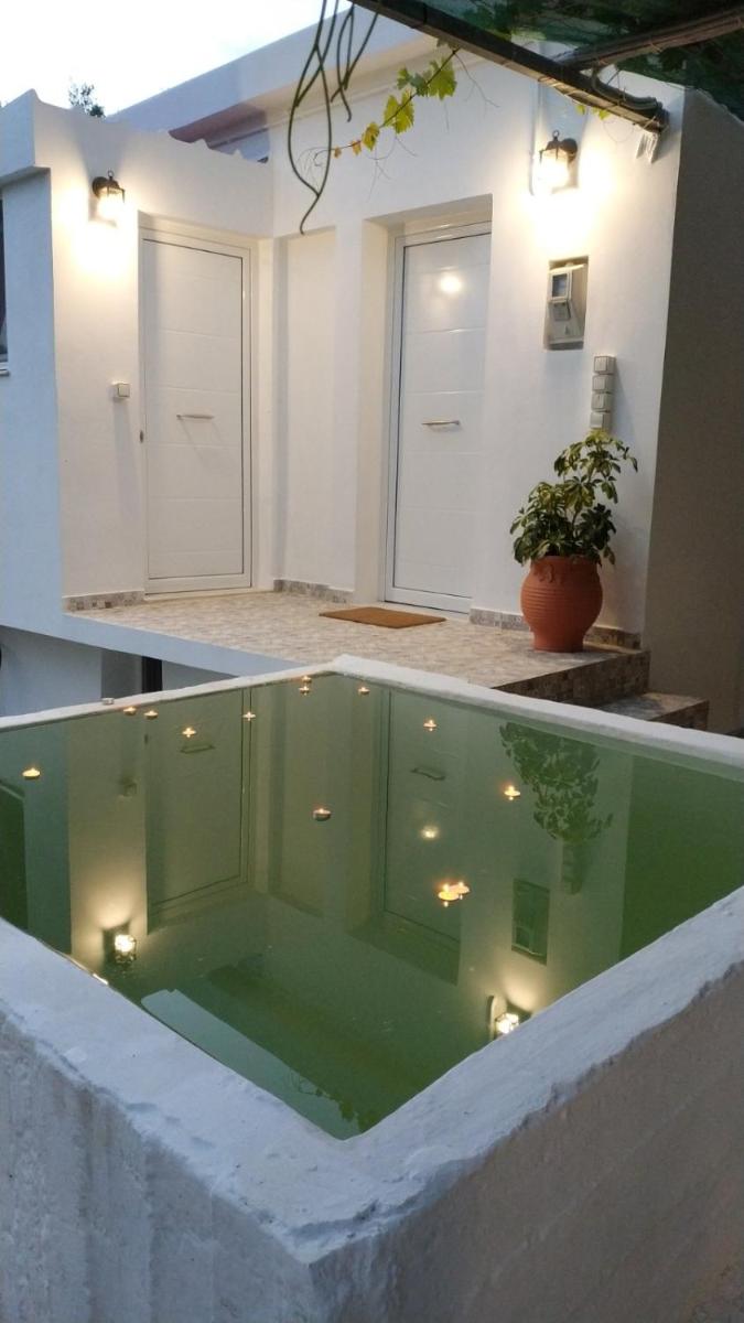 House with beautiful garden in Plomari photo 2