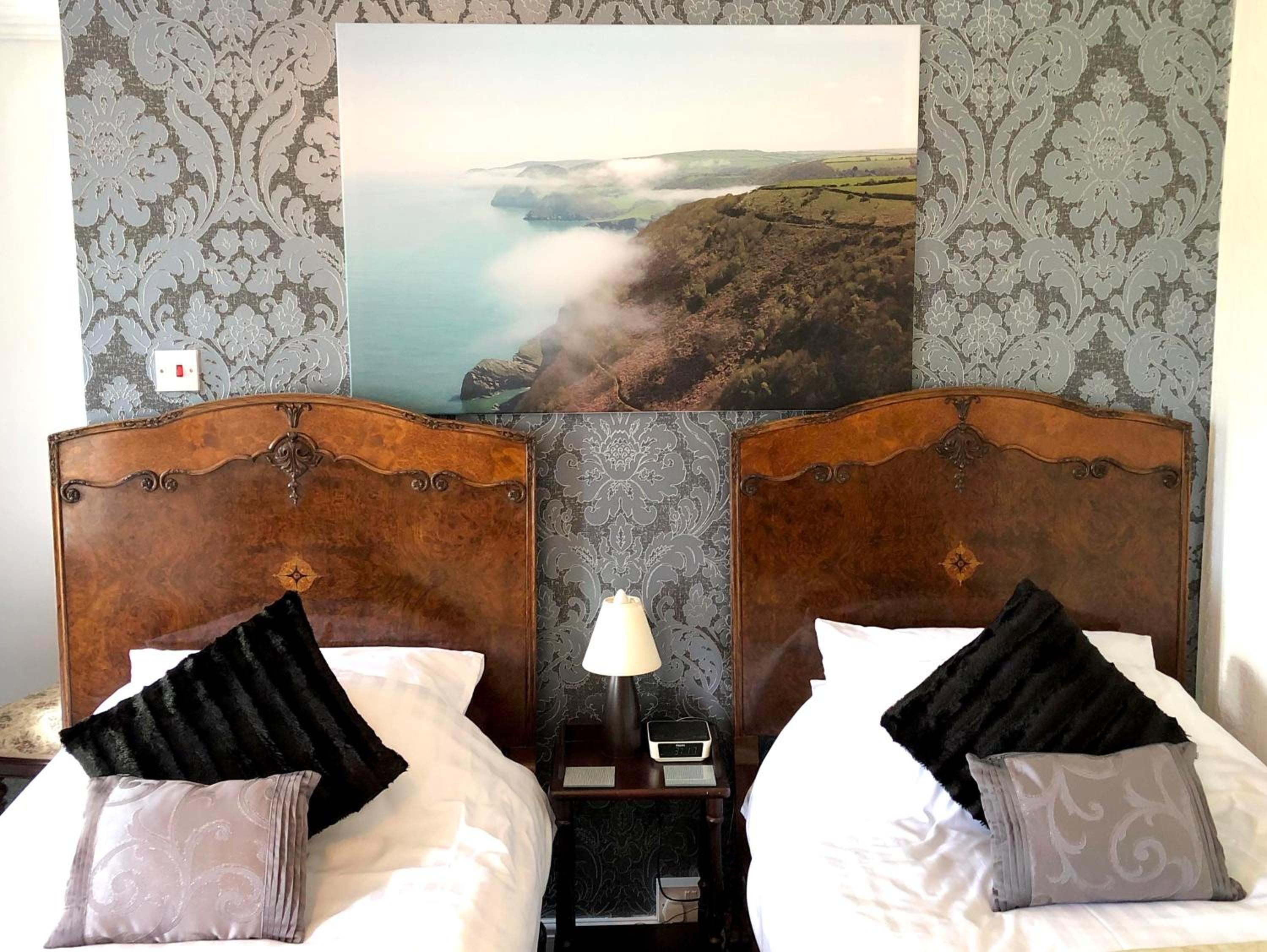 Lynton Vacations - The North Cliff Hotel - Property Image 96