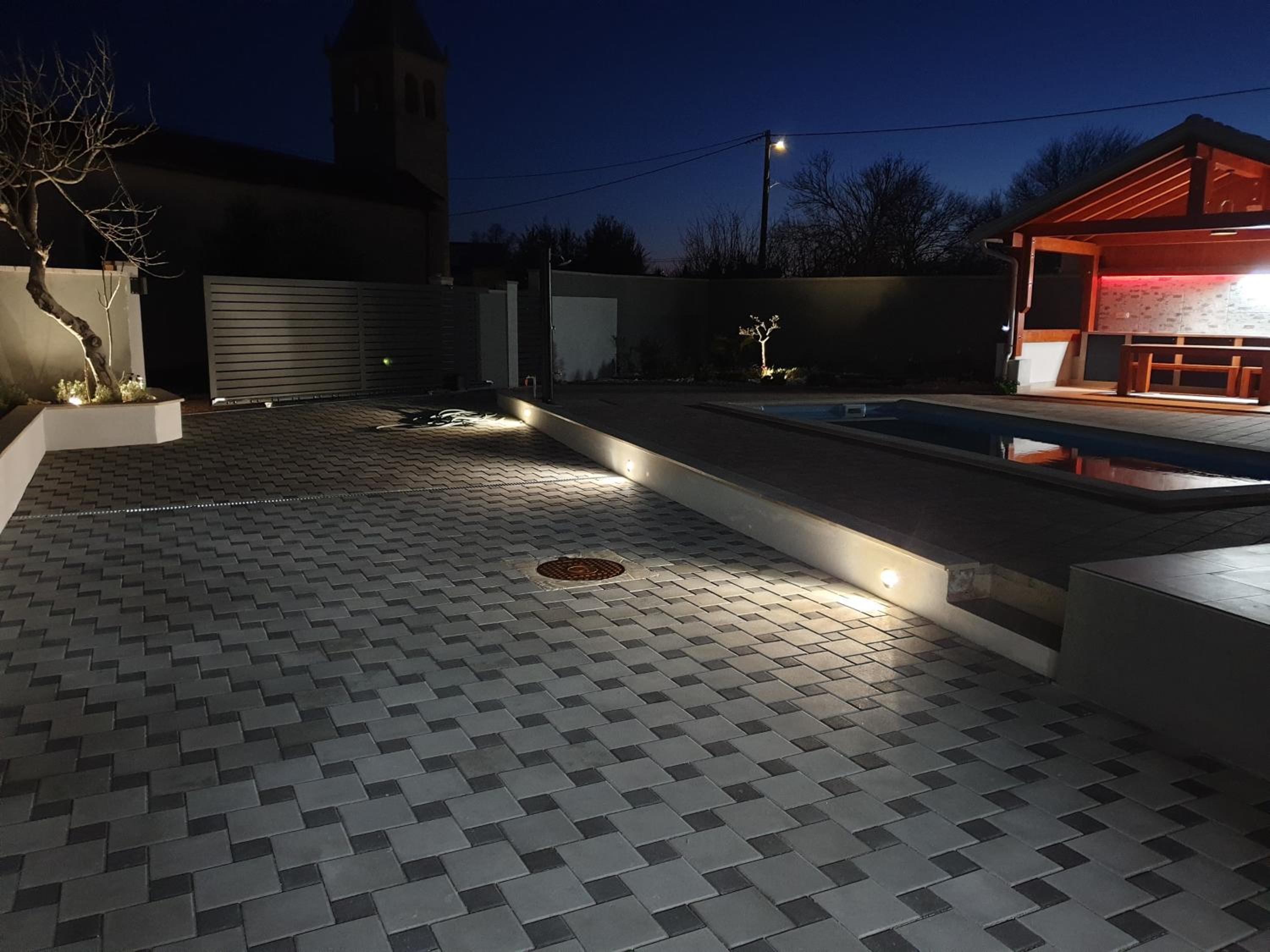 Hotel villa flores - Image 1