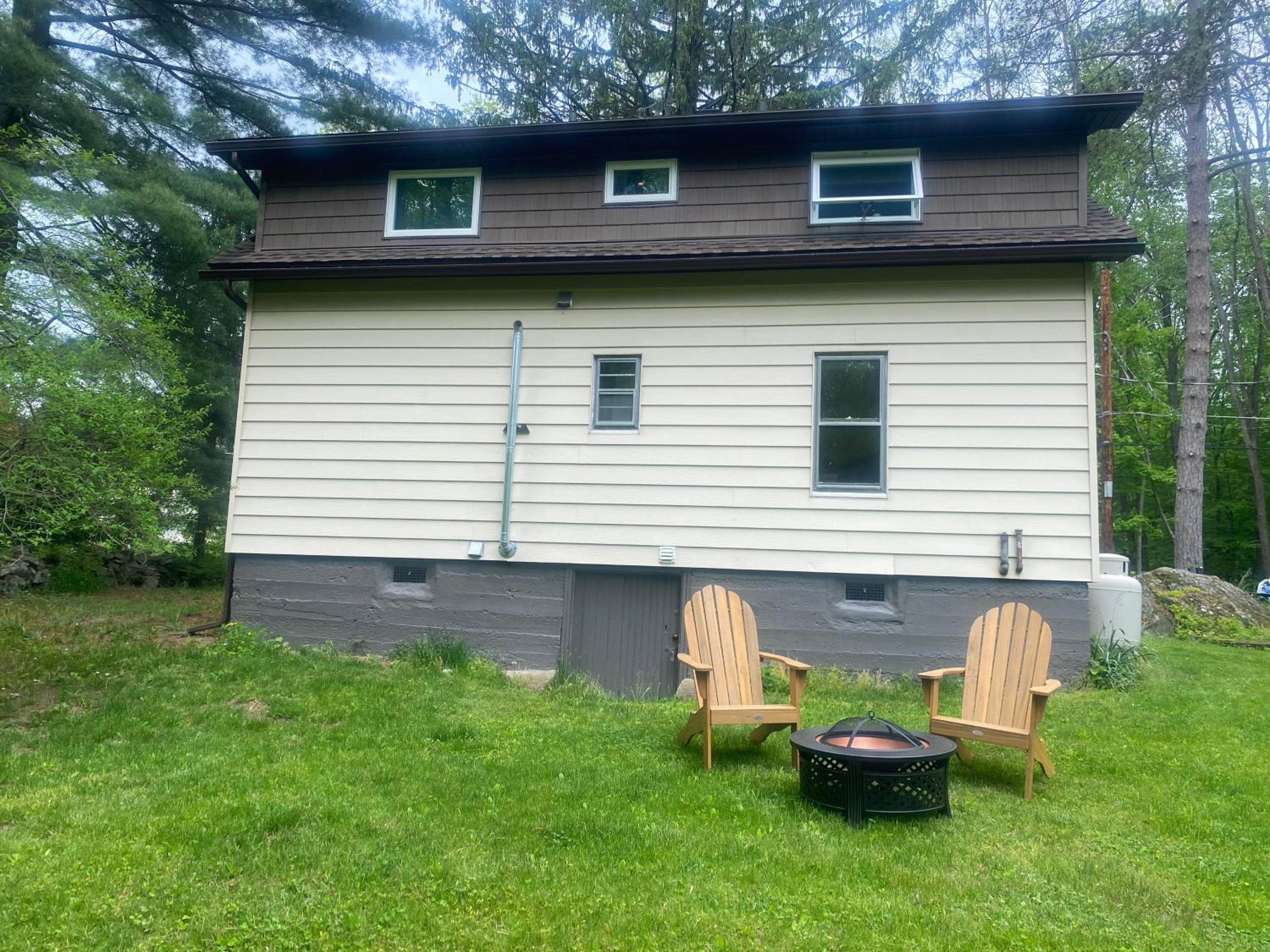 Newly Renovated 3BR Hudson Valley House