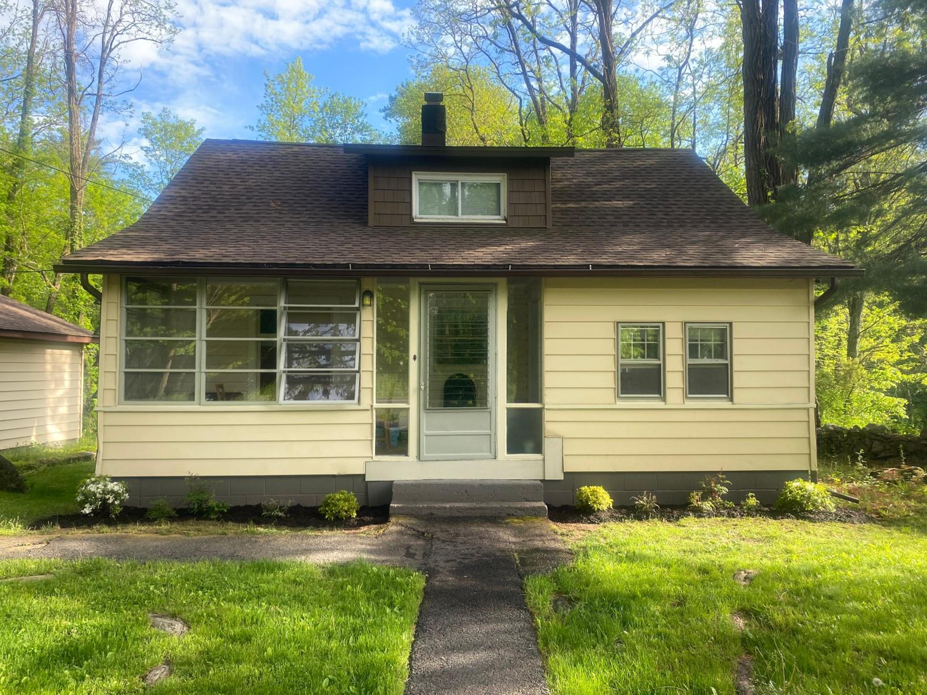Newly Renovated 3BR Hudson Valley House