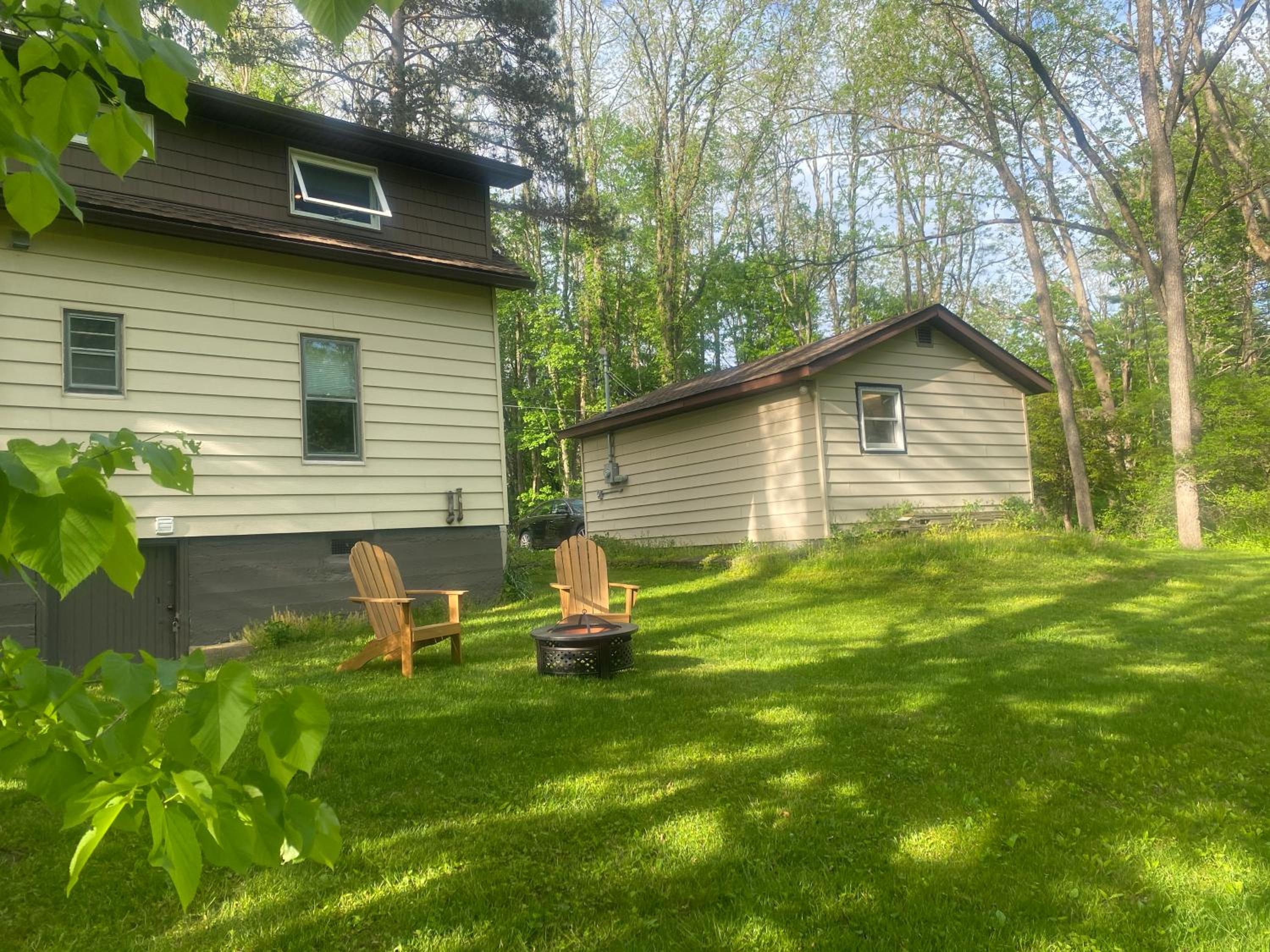 Newly Renovated 3BR Hudson Valley House