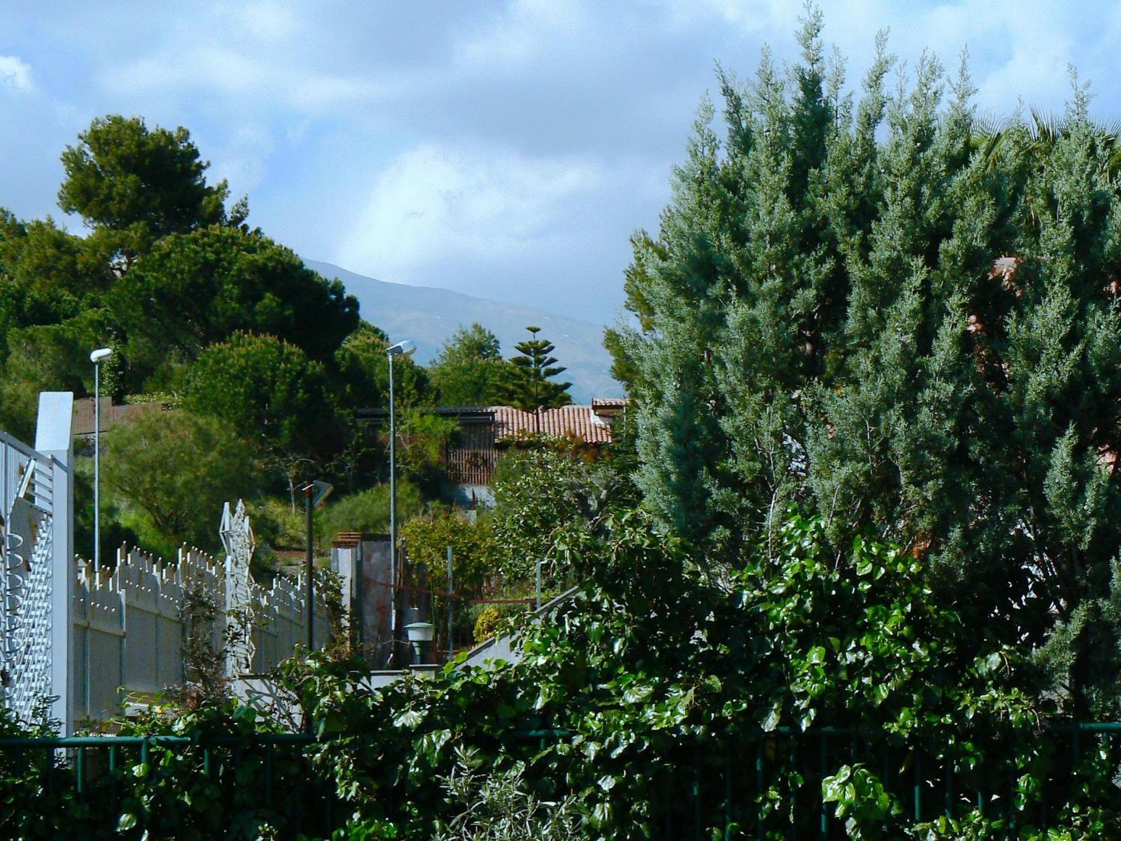 Etna Holiday Home