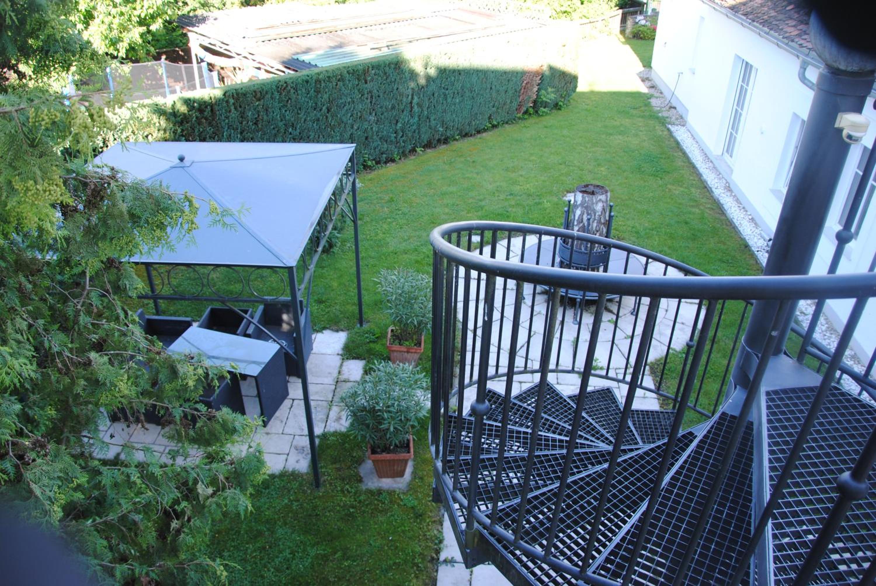 outdoor BBQ area