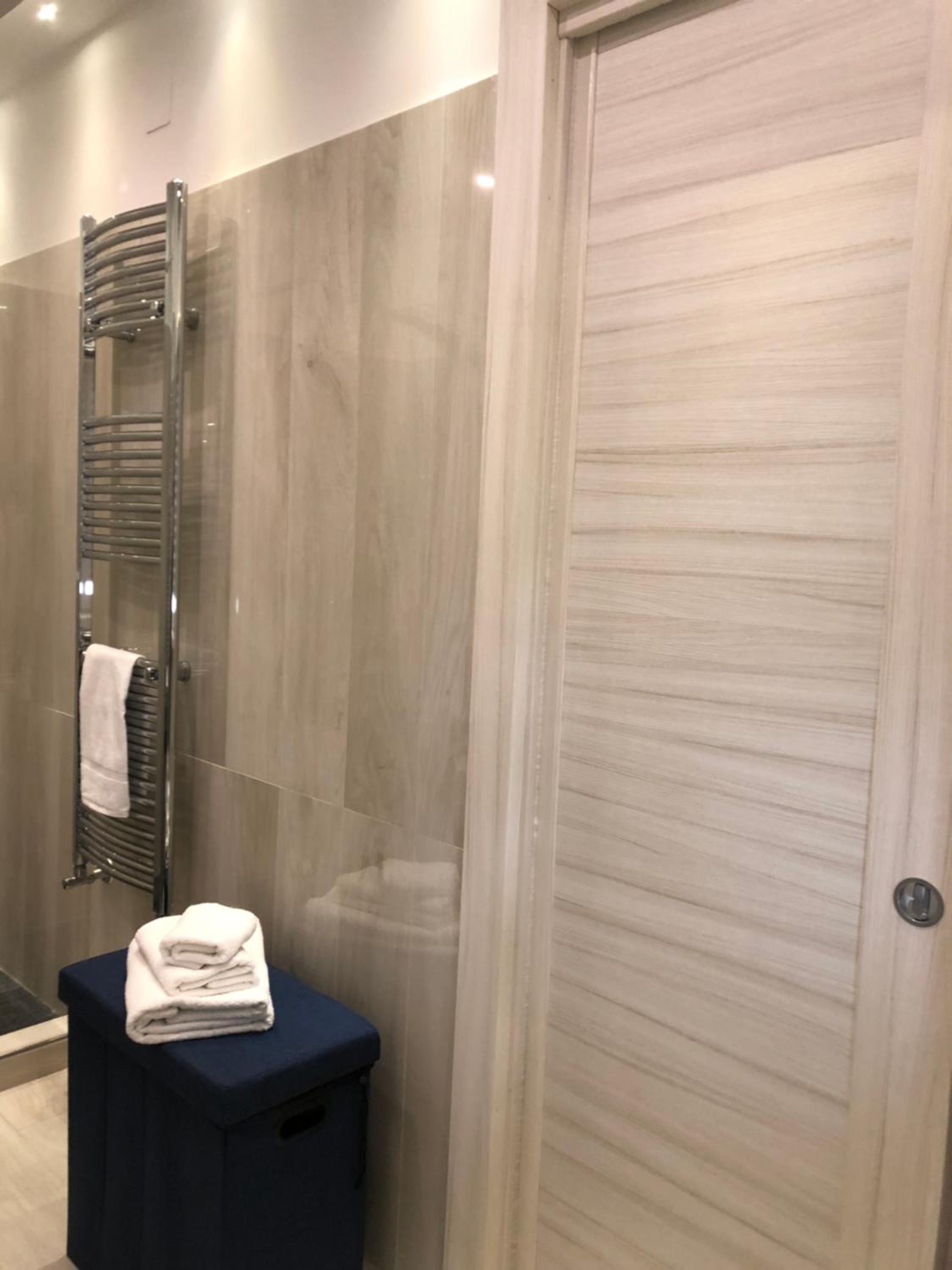 B&B Rossini Luxury en Rende — bathroom