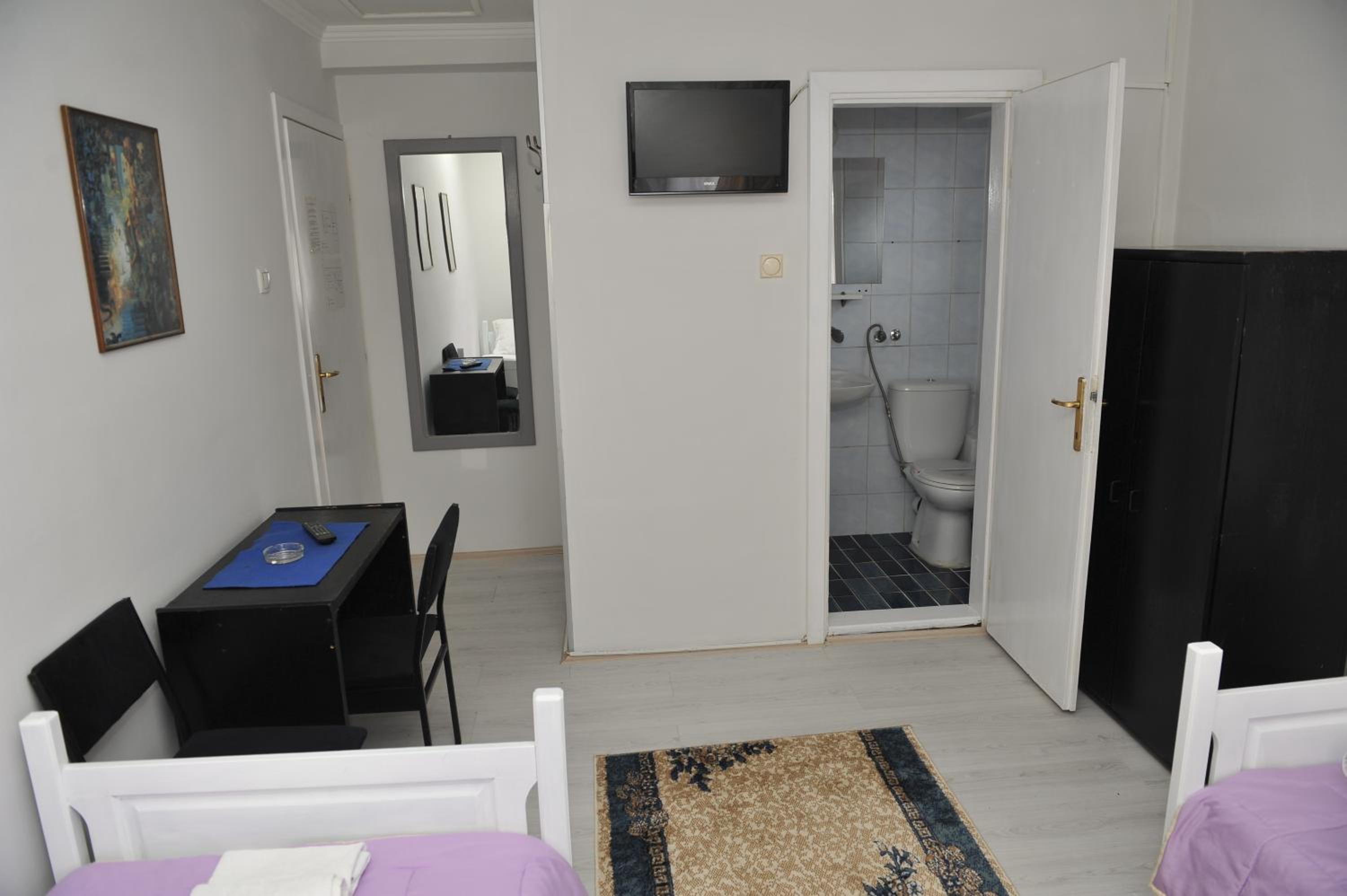 Photo 9