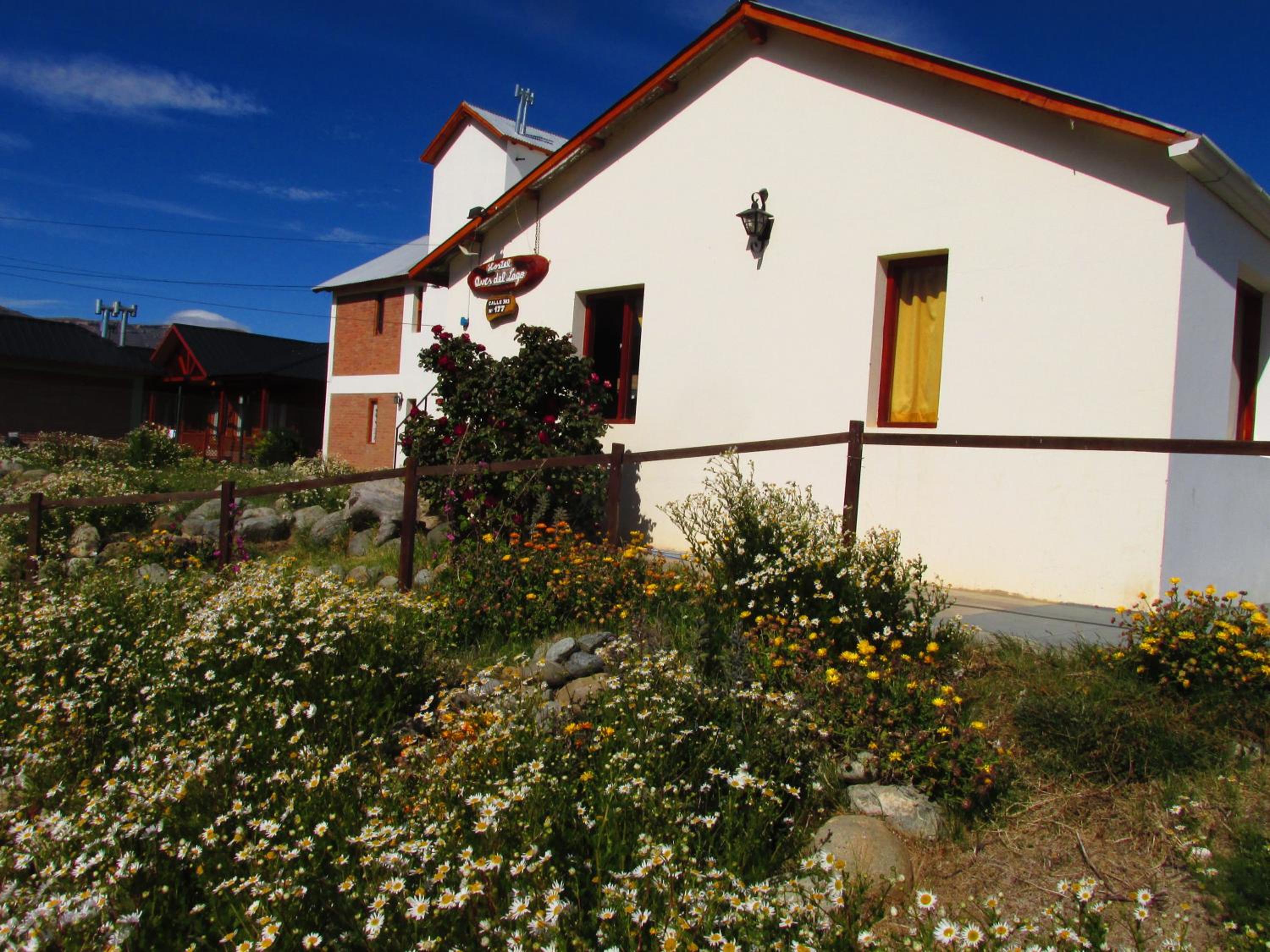 Hostel Aves del Lago