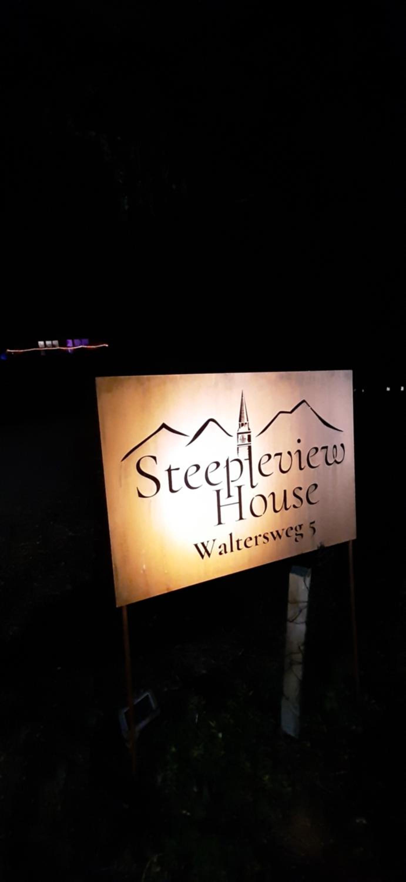 Steepleview House, Schwarzwaldblick Apartment - spacious & peaceful