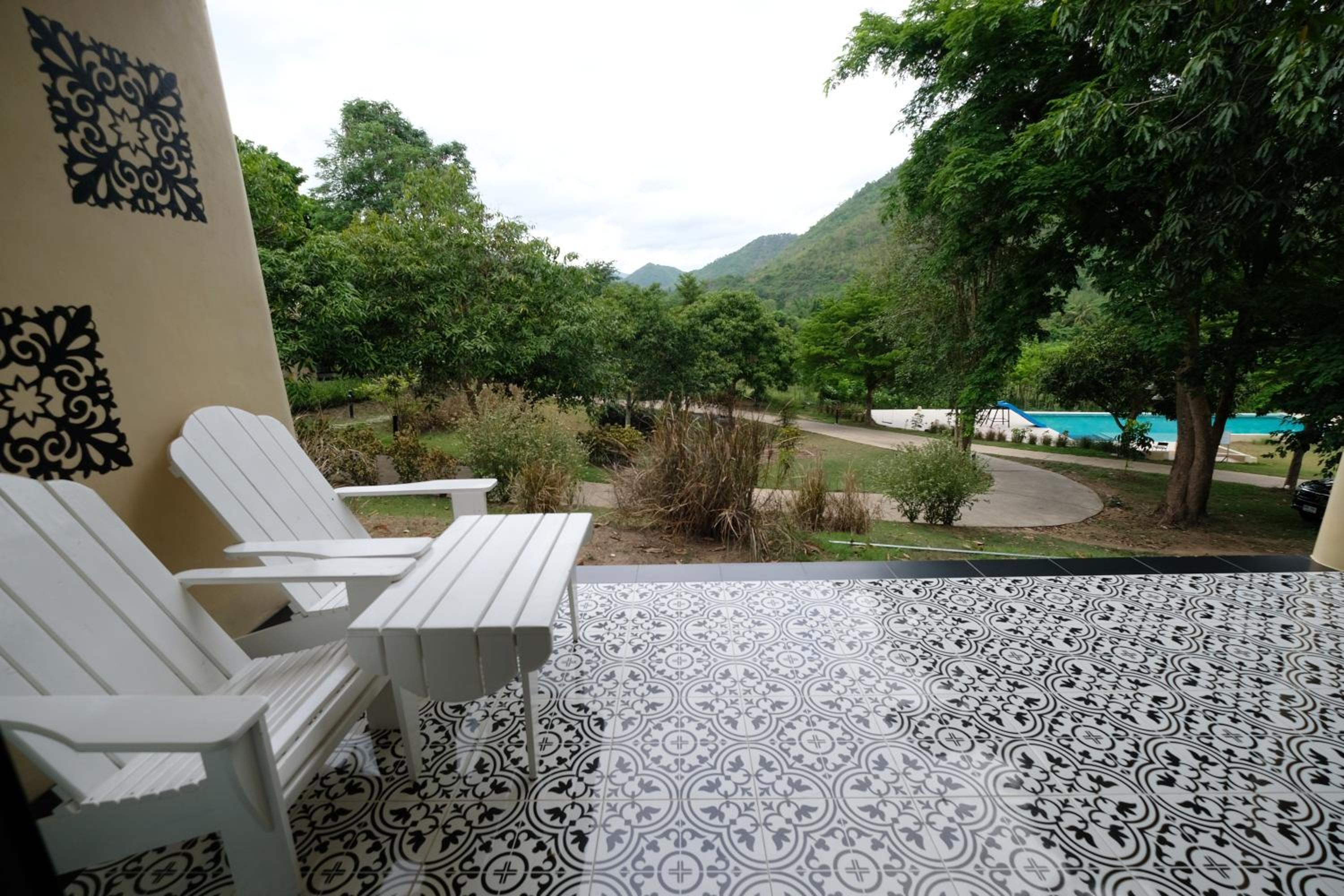 Hi-scene Resort