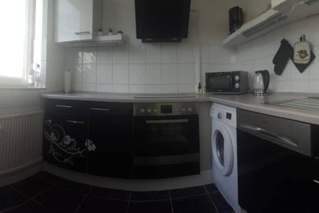 1 A Ferienwohnung Modern Duisburg view 2
