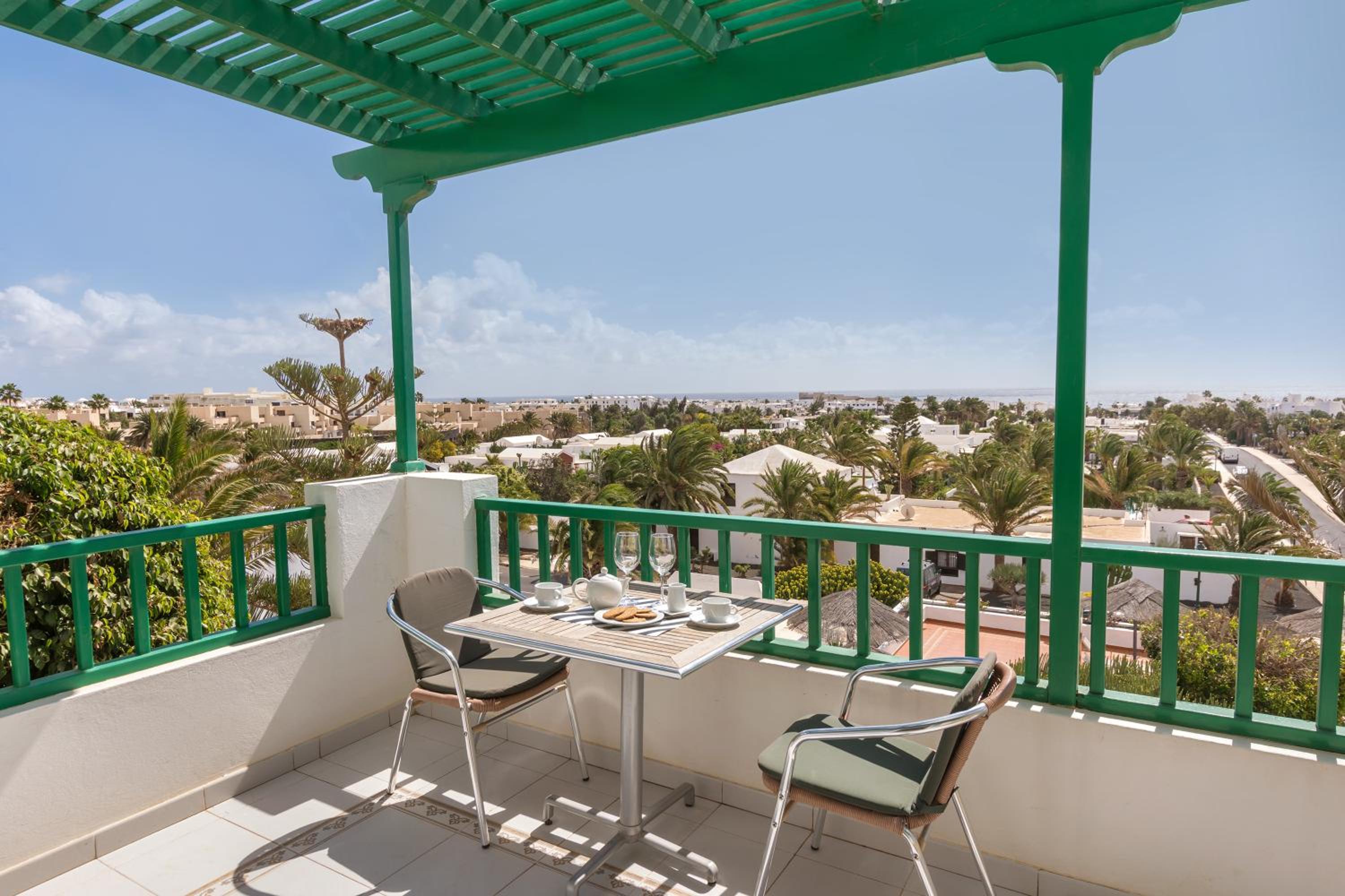 Conylanza Golf y Mar Suites photo 4