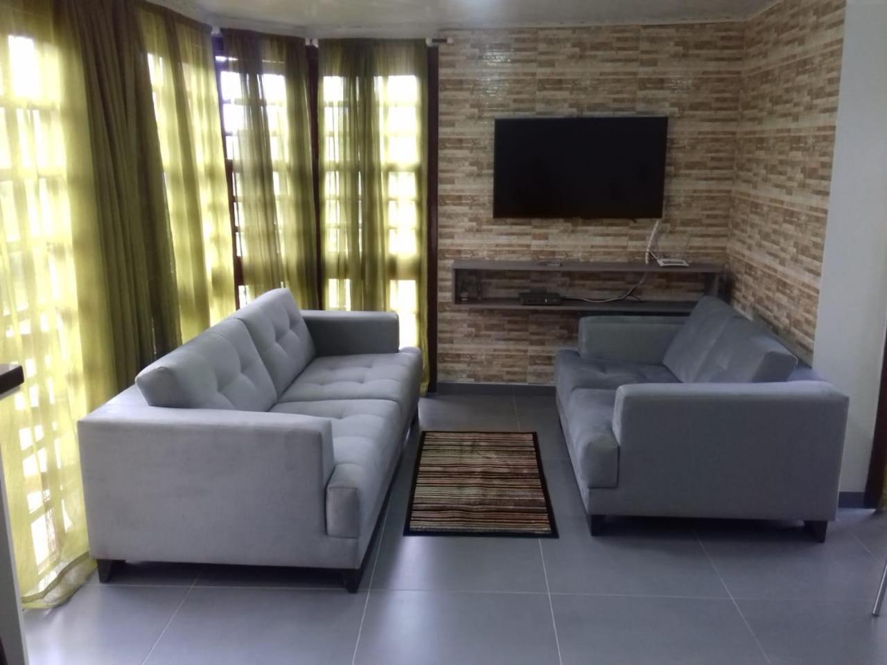 Vista Real Residence view 4