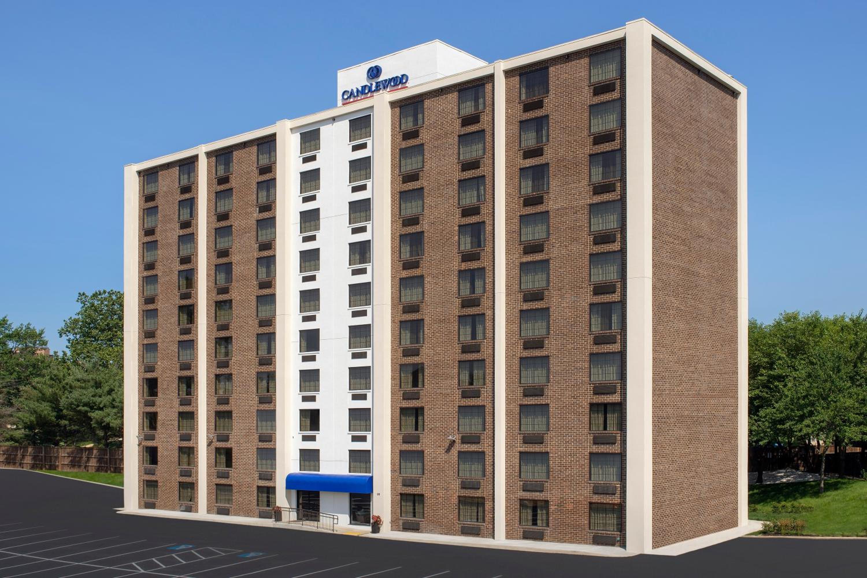 Candlewood Suites Alexandria West, an IHG Hotel - Property Image 18
