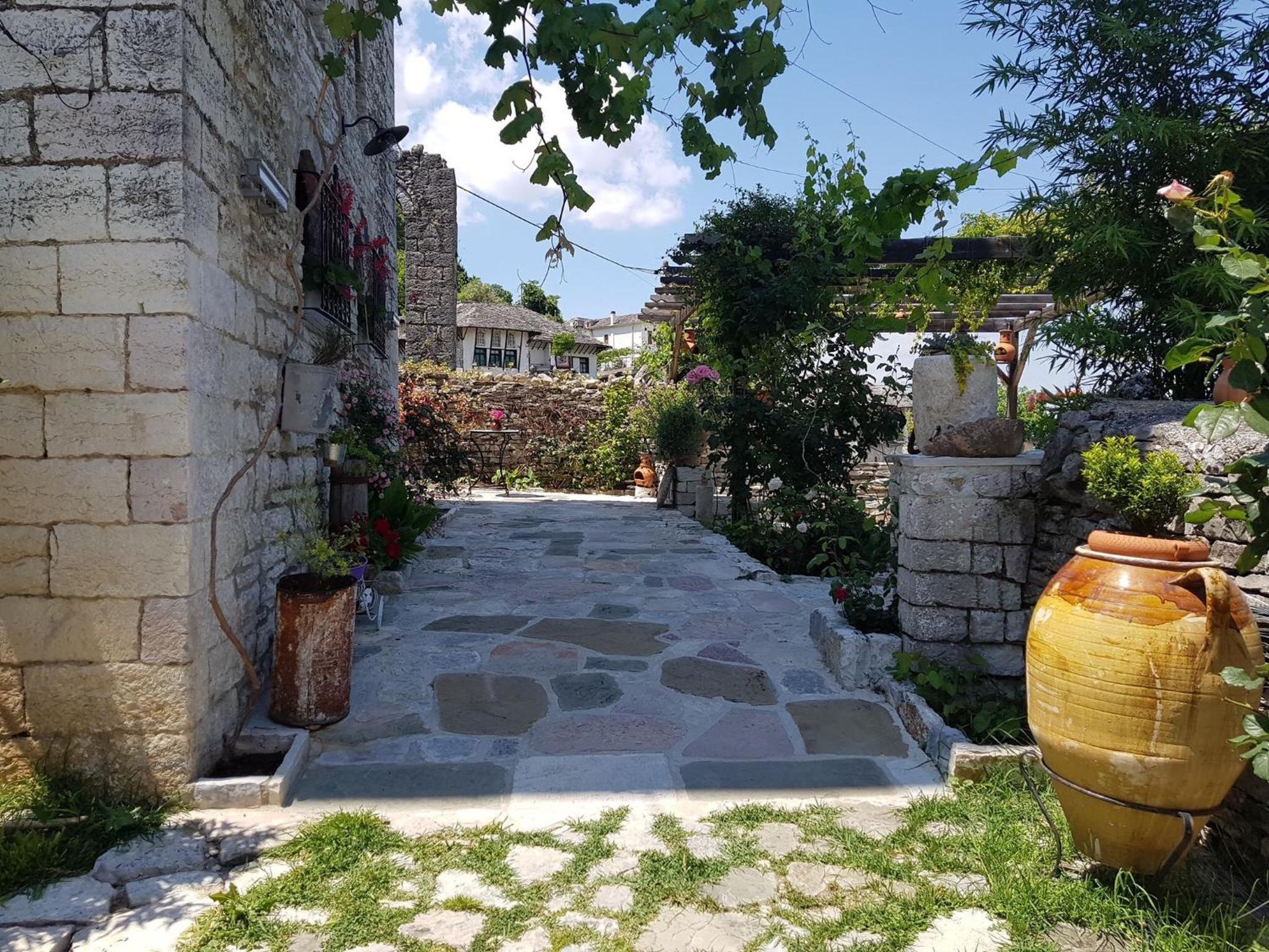 Konaku Guest house