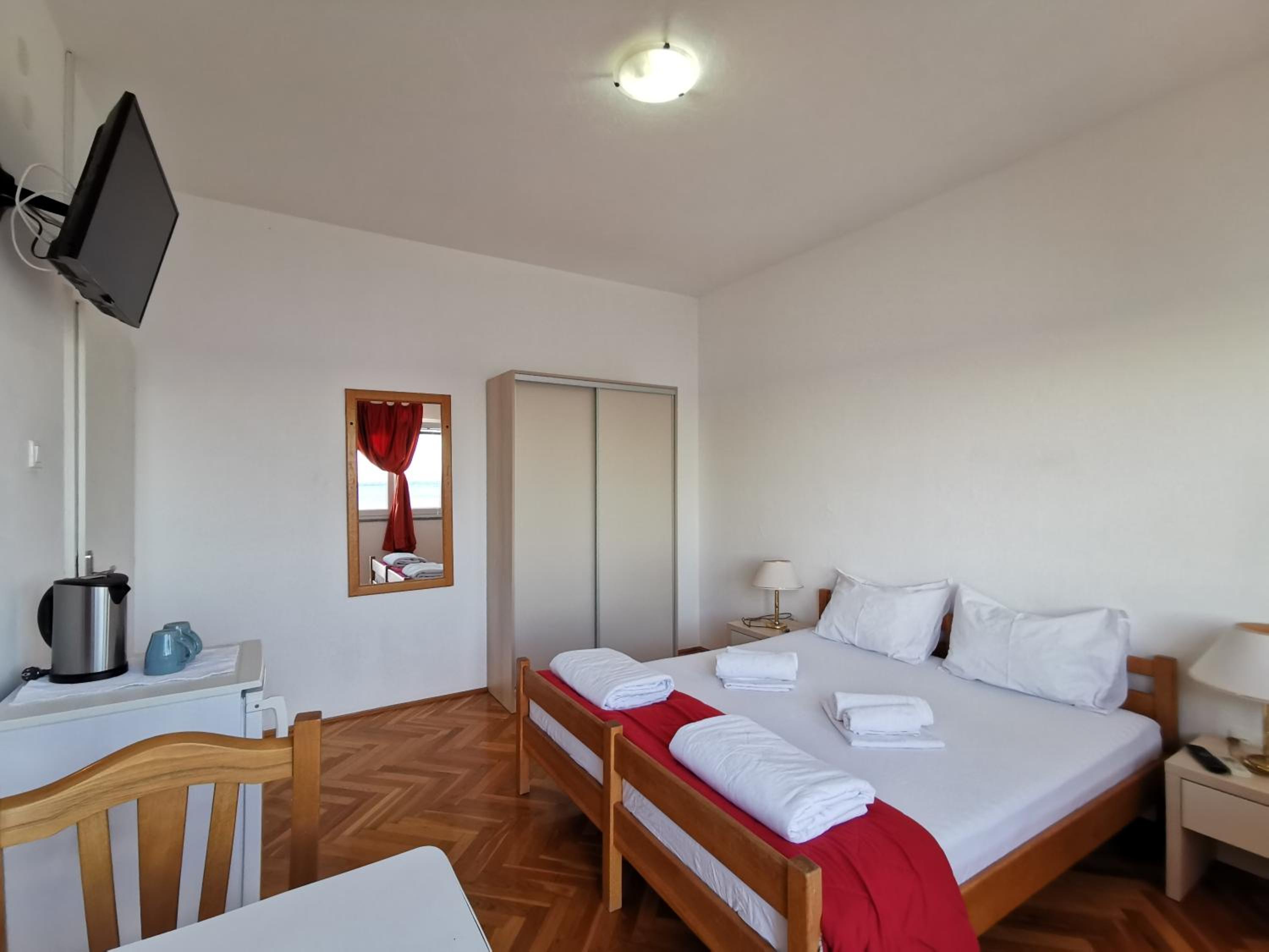 Rooms Ante view 3