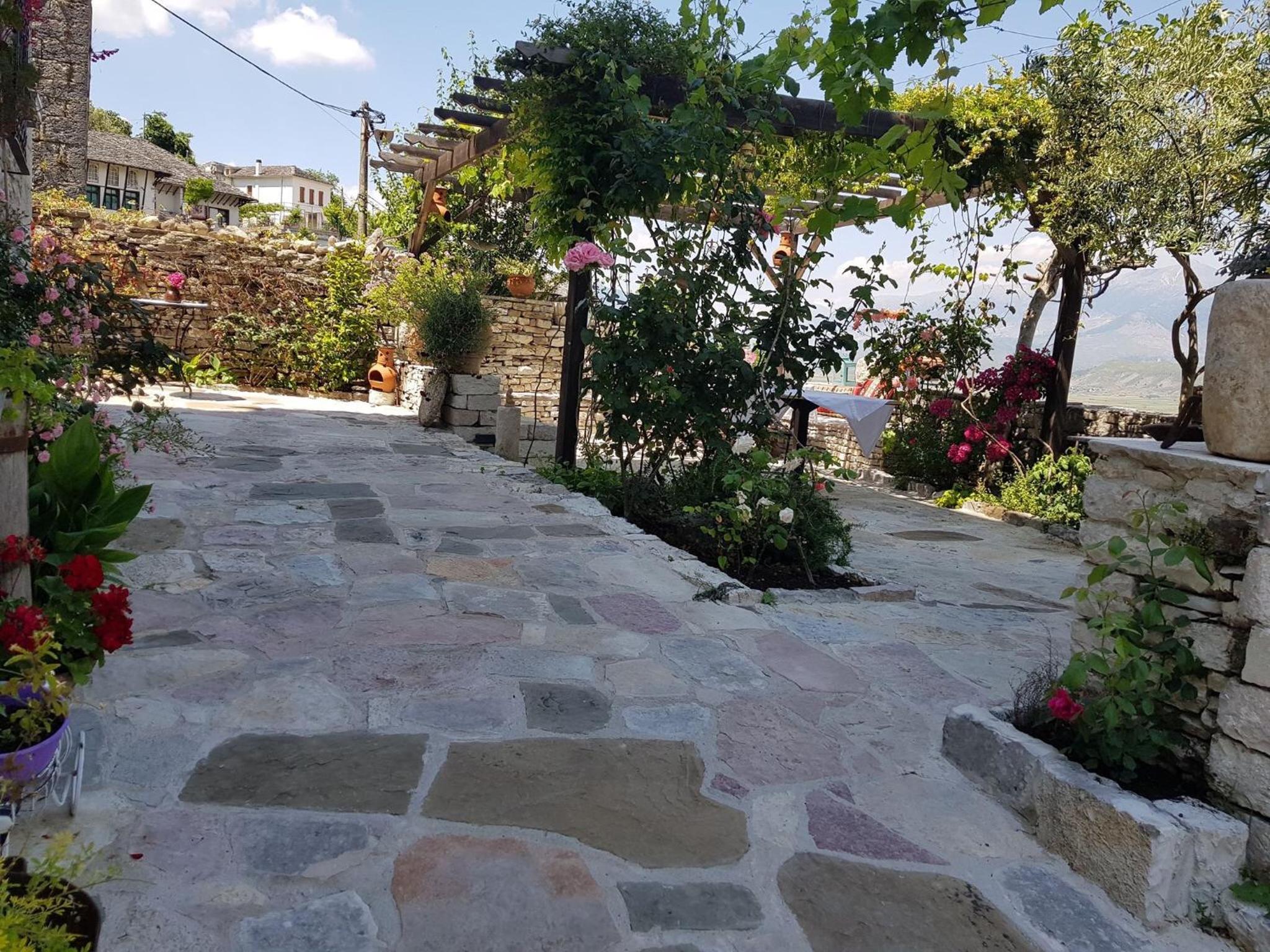 Konaku Guest house