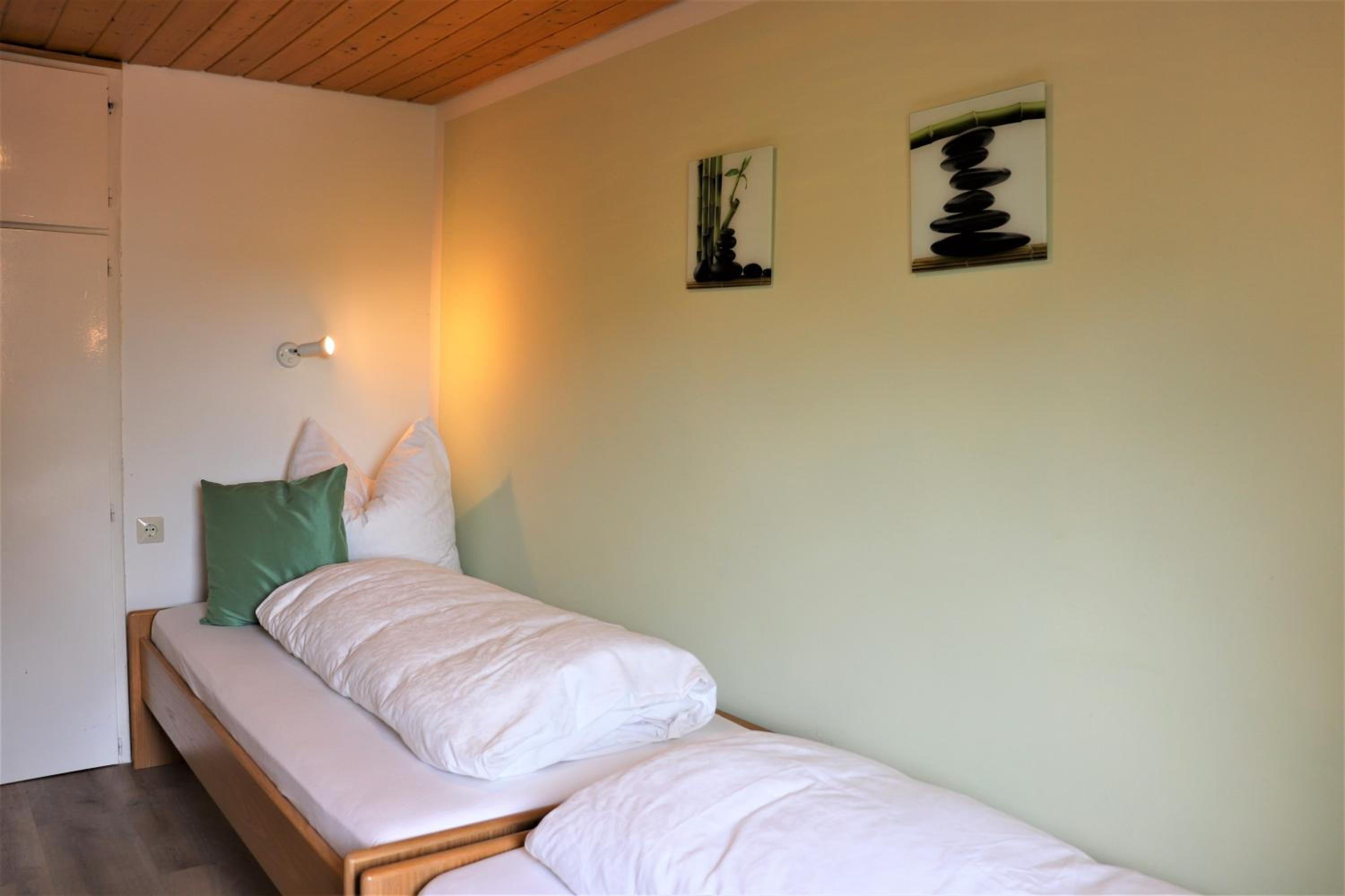 Wohnung #5 mit Balkon - zentrale dennoch ruhige Lage mit Terrasse - Stadtbus vor der Tür! view 5