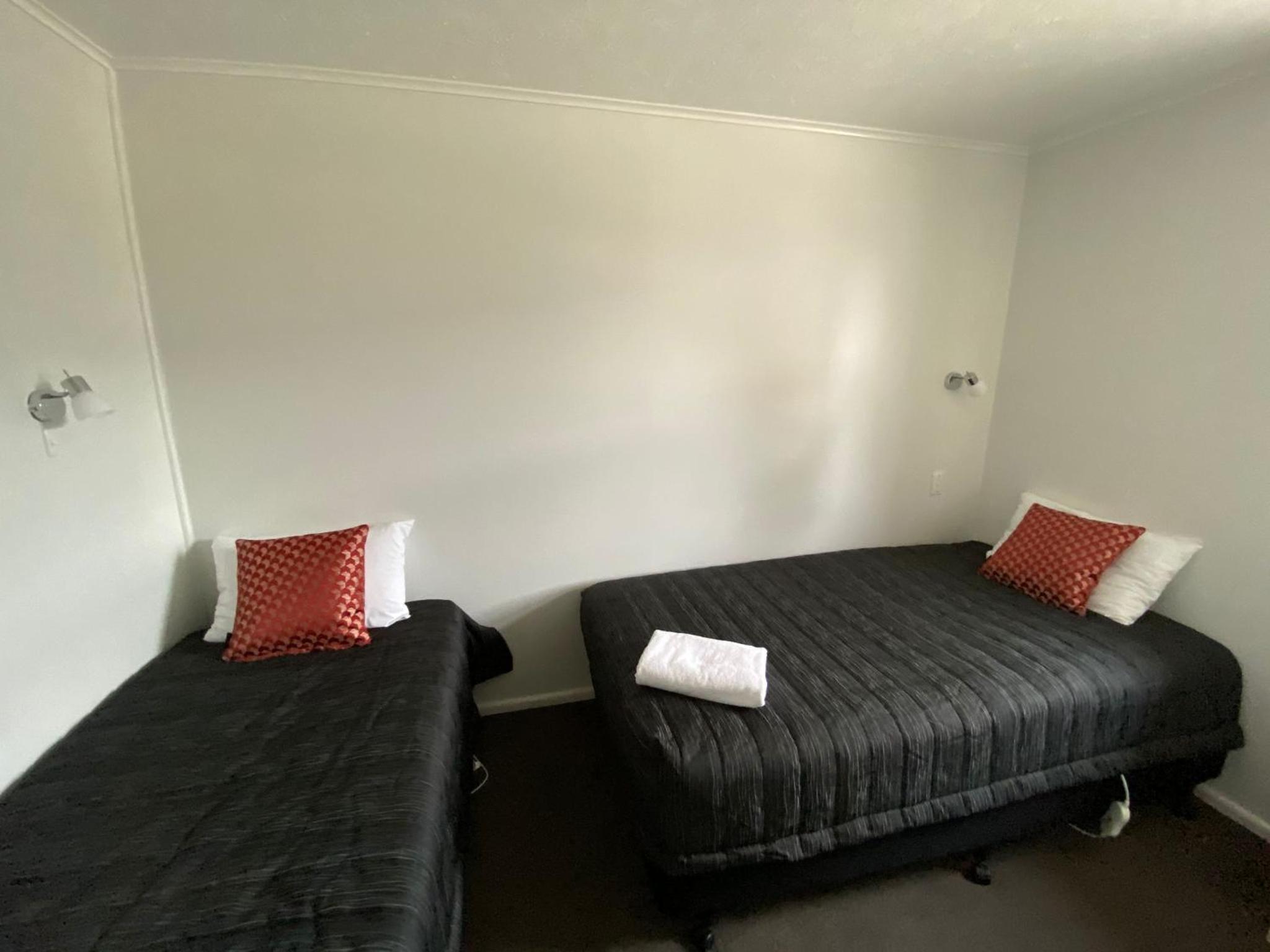 Grove Park Motor Lodge