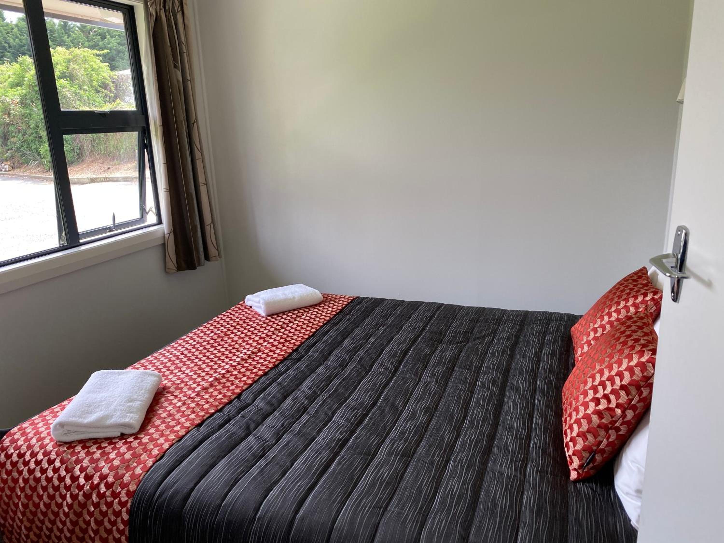 Grove Park Motor Lodge