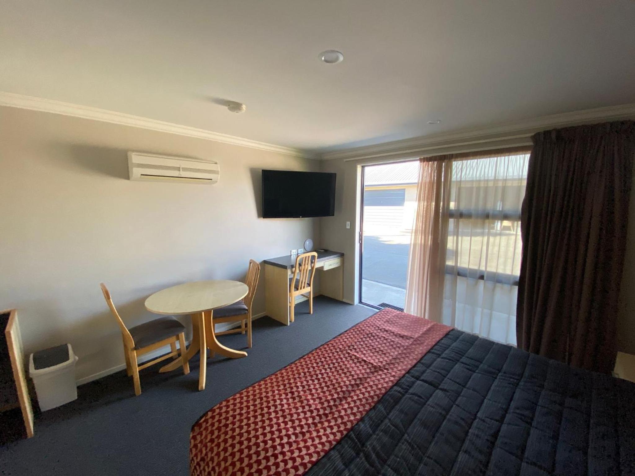 Grove Park Motor Lodge