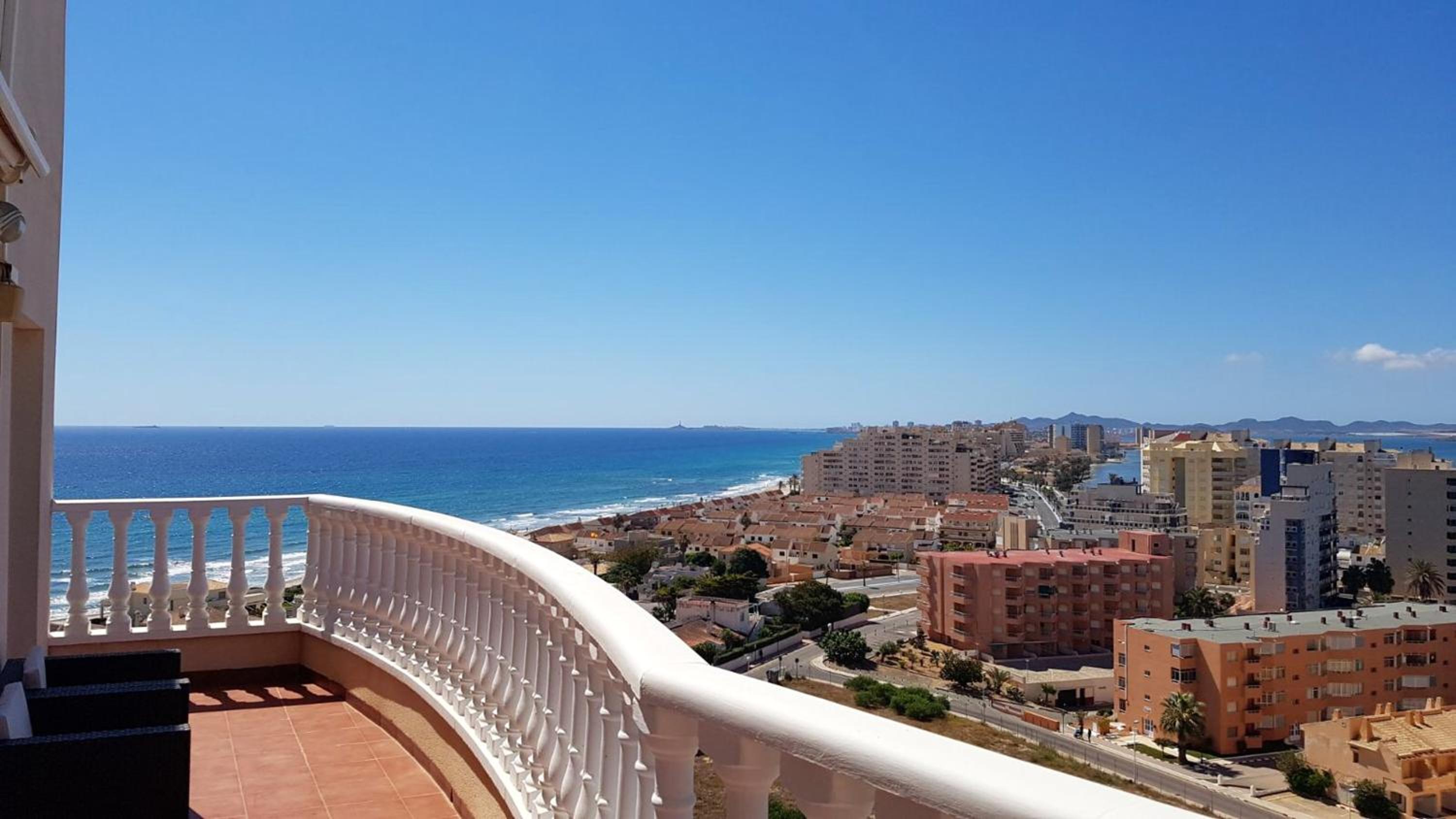 Top floor duplex in La Manga 90 sqm solarium 360° view photo 1