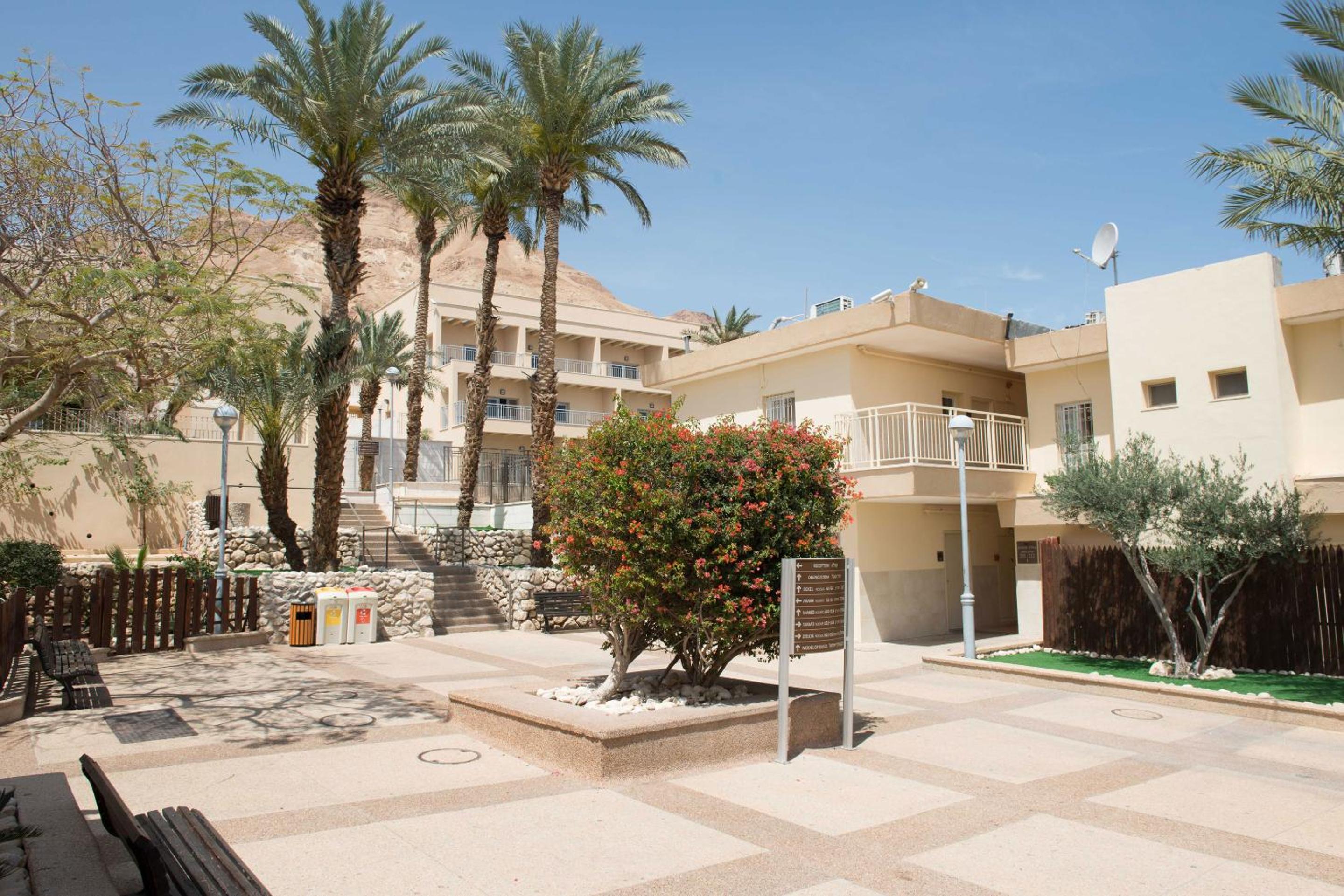 HI - Ein Gedi Hostel view 3