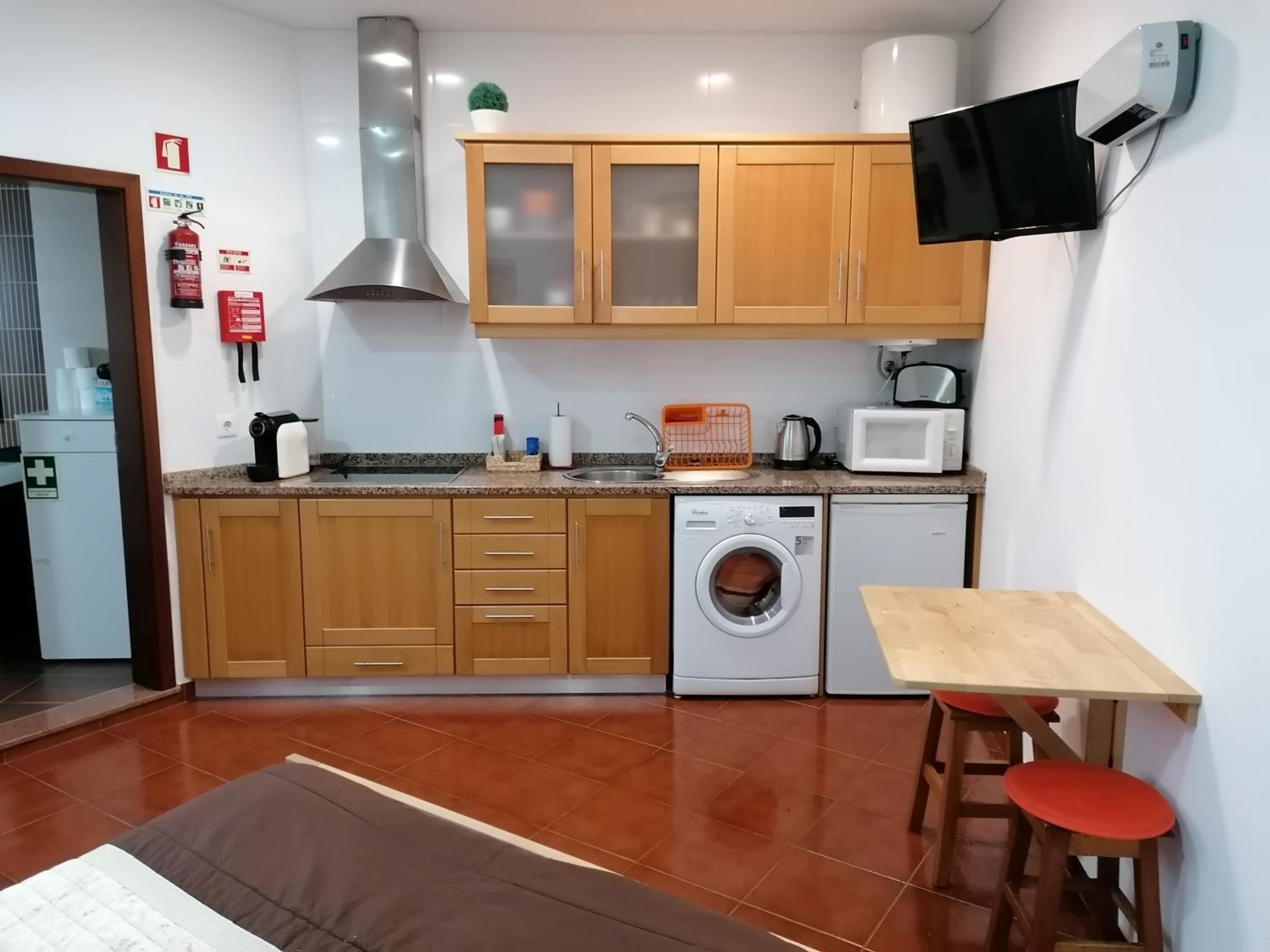 Estúdio - Nazaré en Nazaré — kitchen