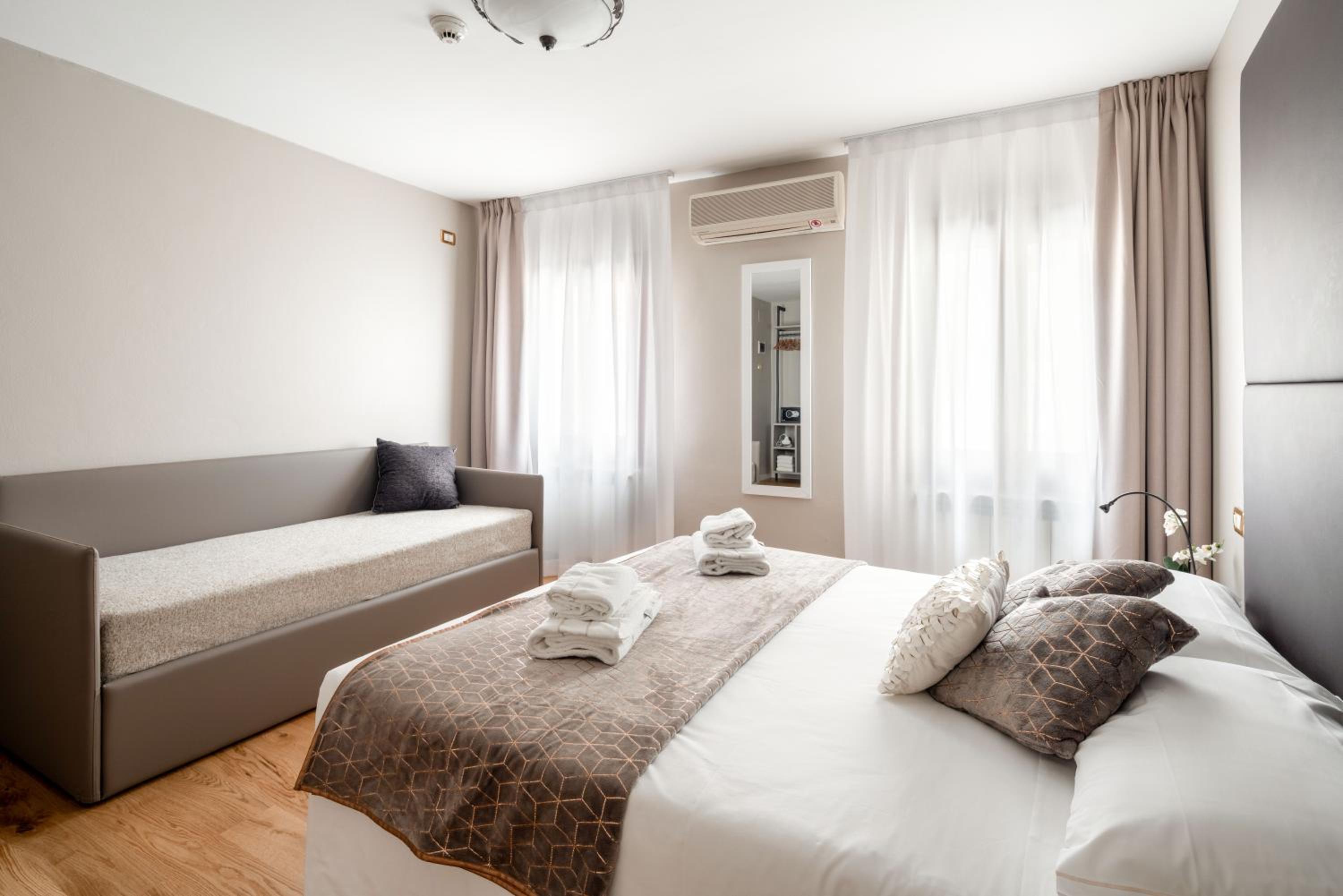 Locanda Herion en Venice — hotel room