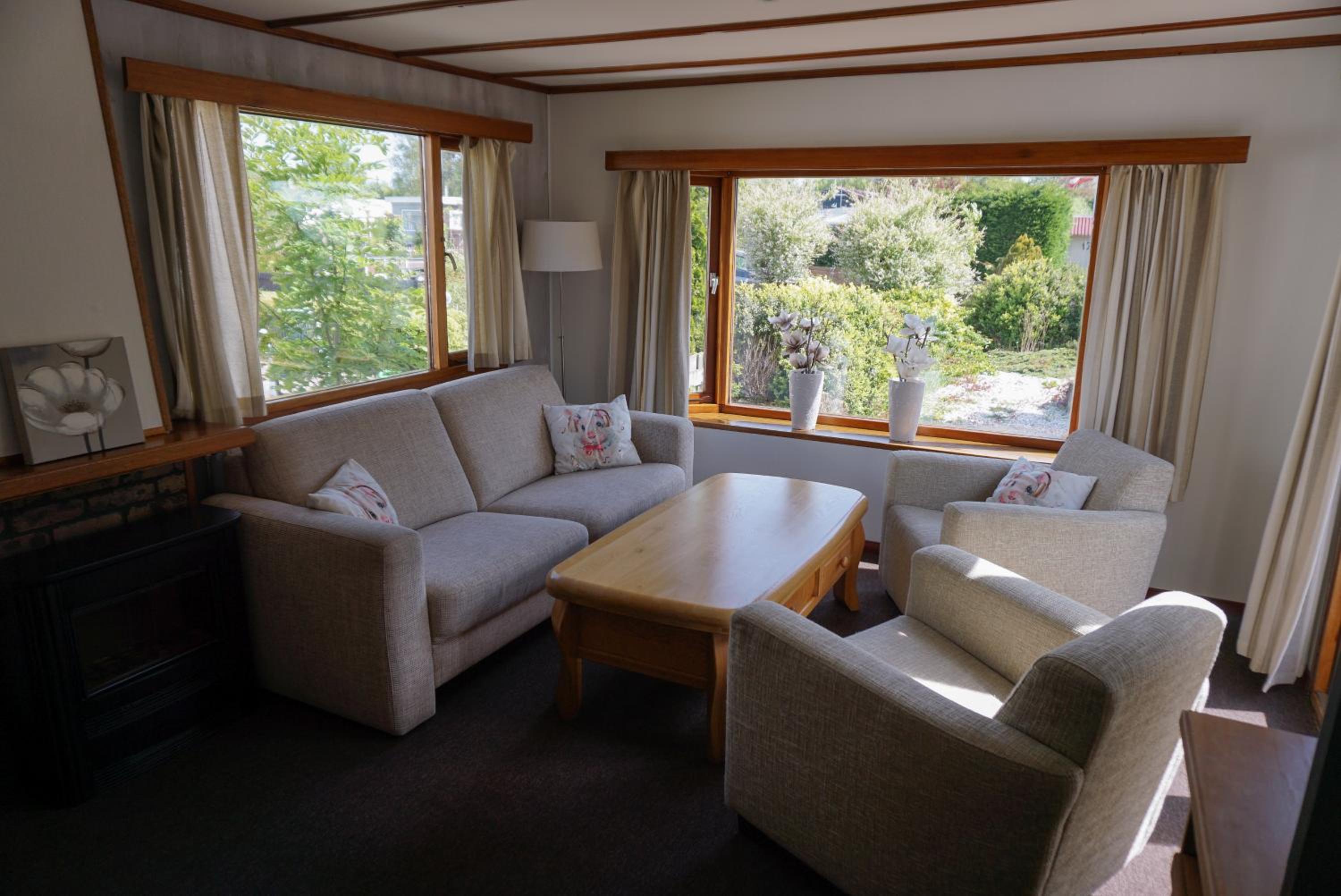 Chalet at a holiday park in Opmeer near Amsterdam view 3