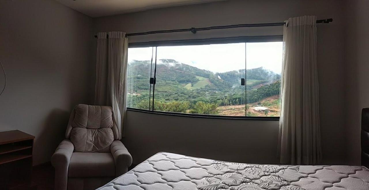 Região de Pedra Azul casa Amarela