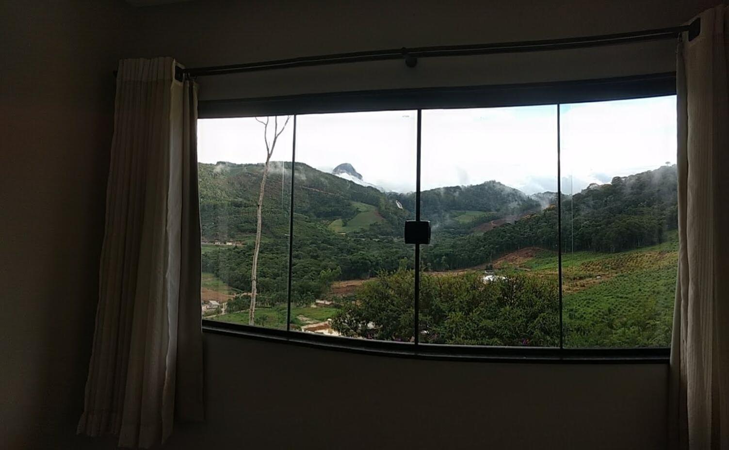 Região de Pedra Azul casa Amarela