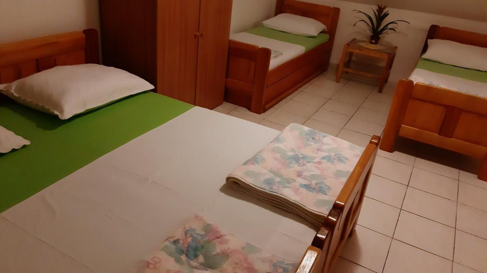 Photo 51
