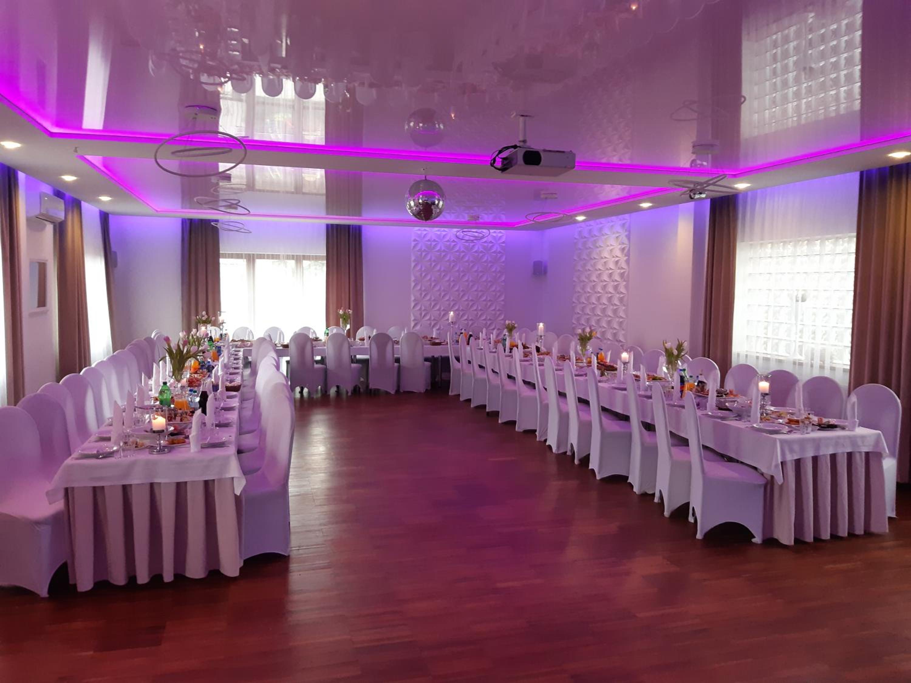 meeting & event spaces