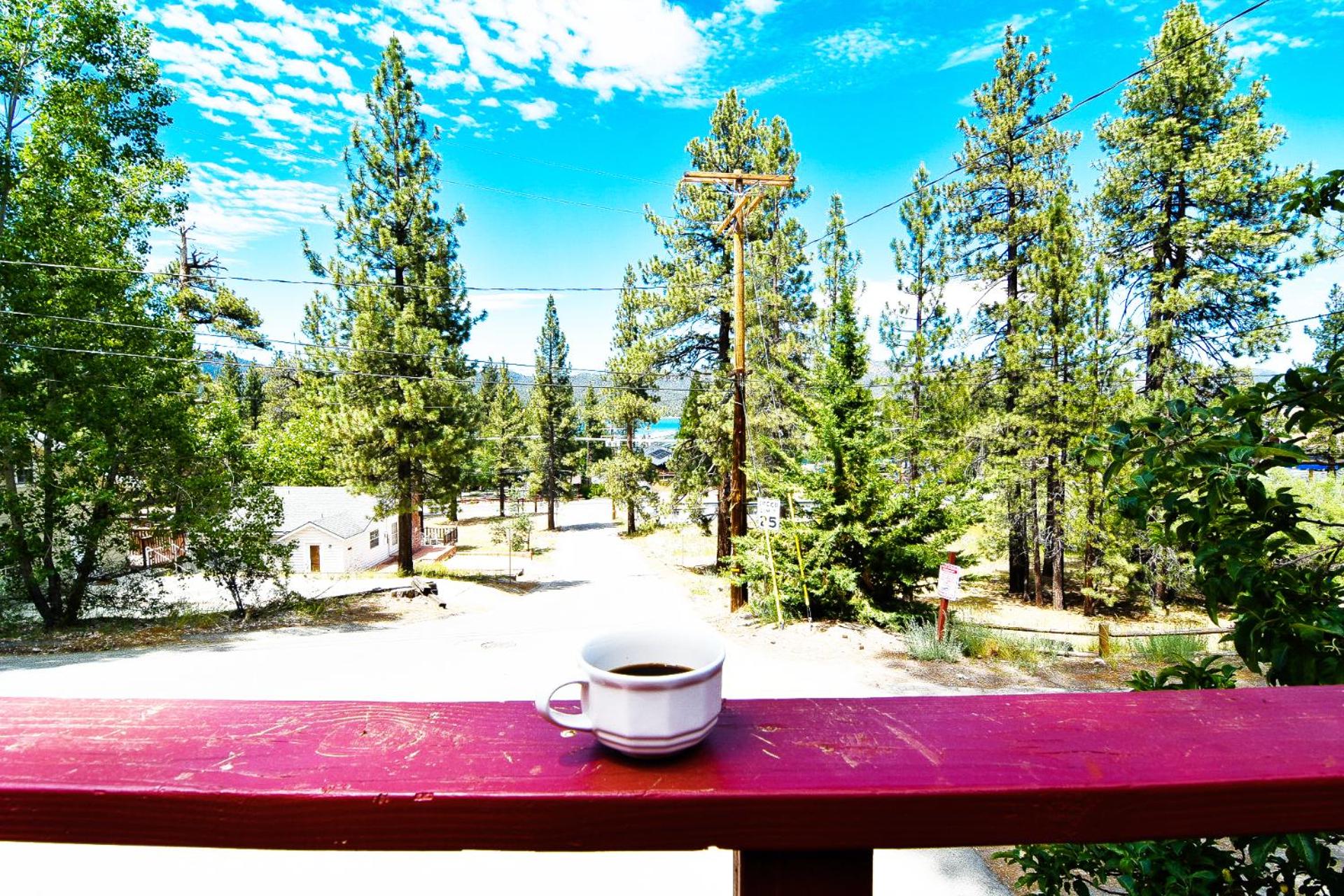 ITH Big Bear Lake Hostel & Lodge